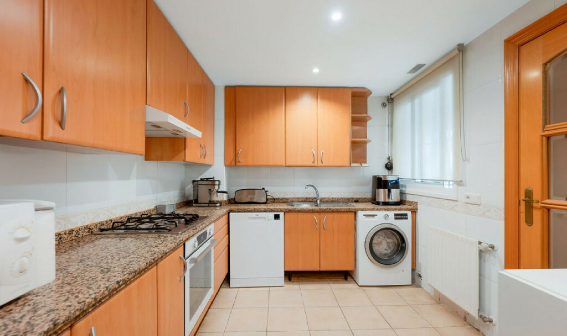 Resale - Apartment -
Marbella