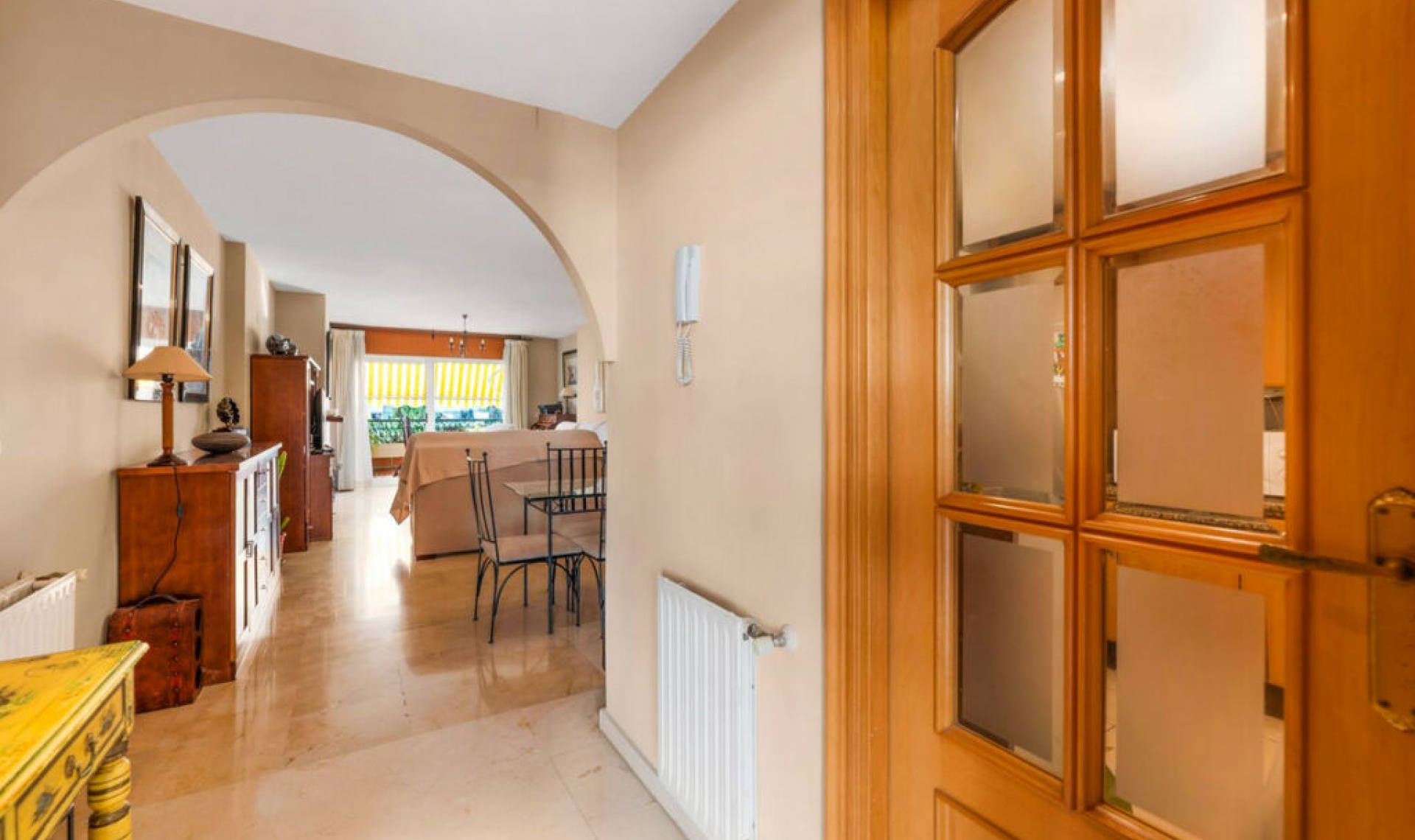 Resale - Apartment -
Marbella