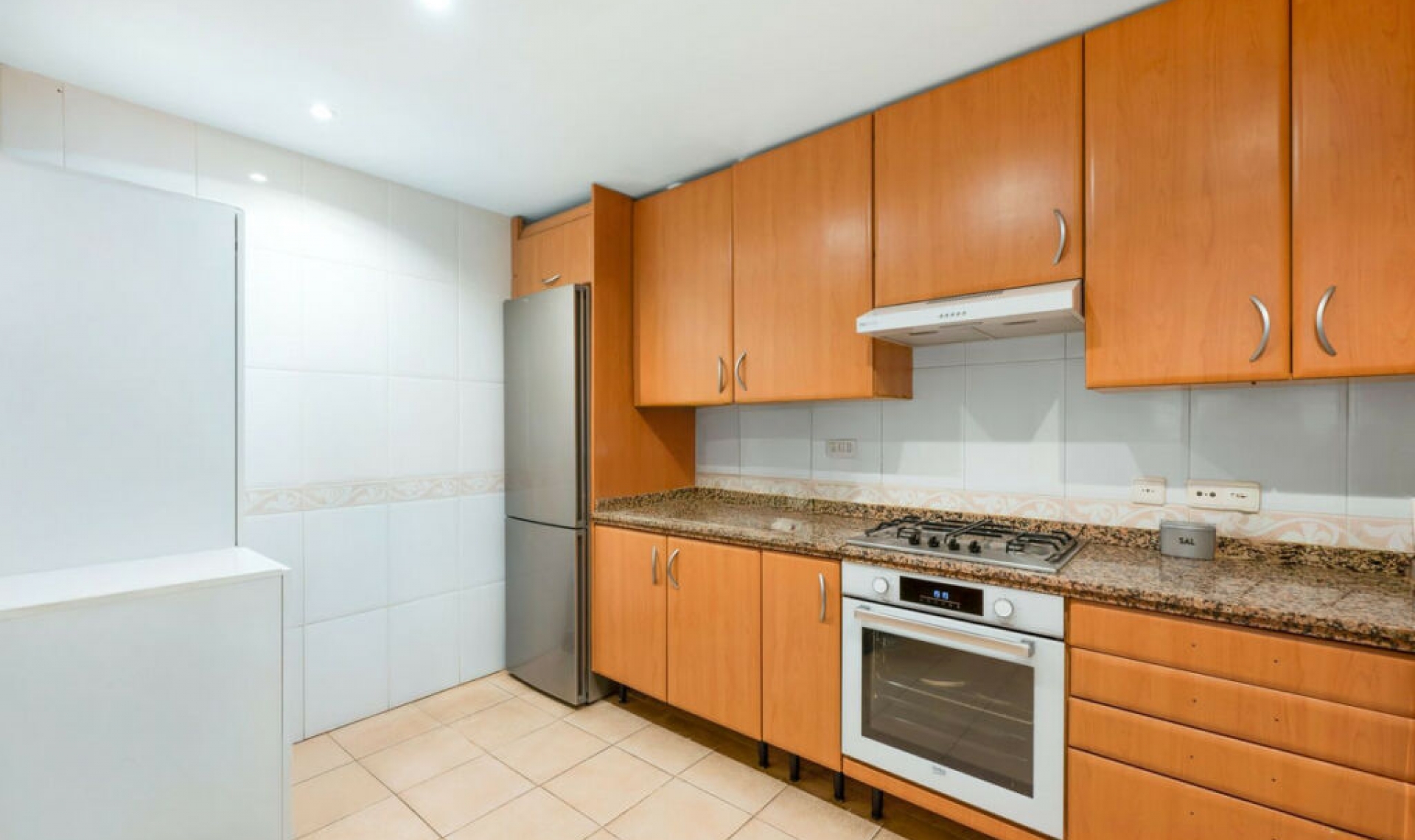 Resale - Apartment -
Marbella