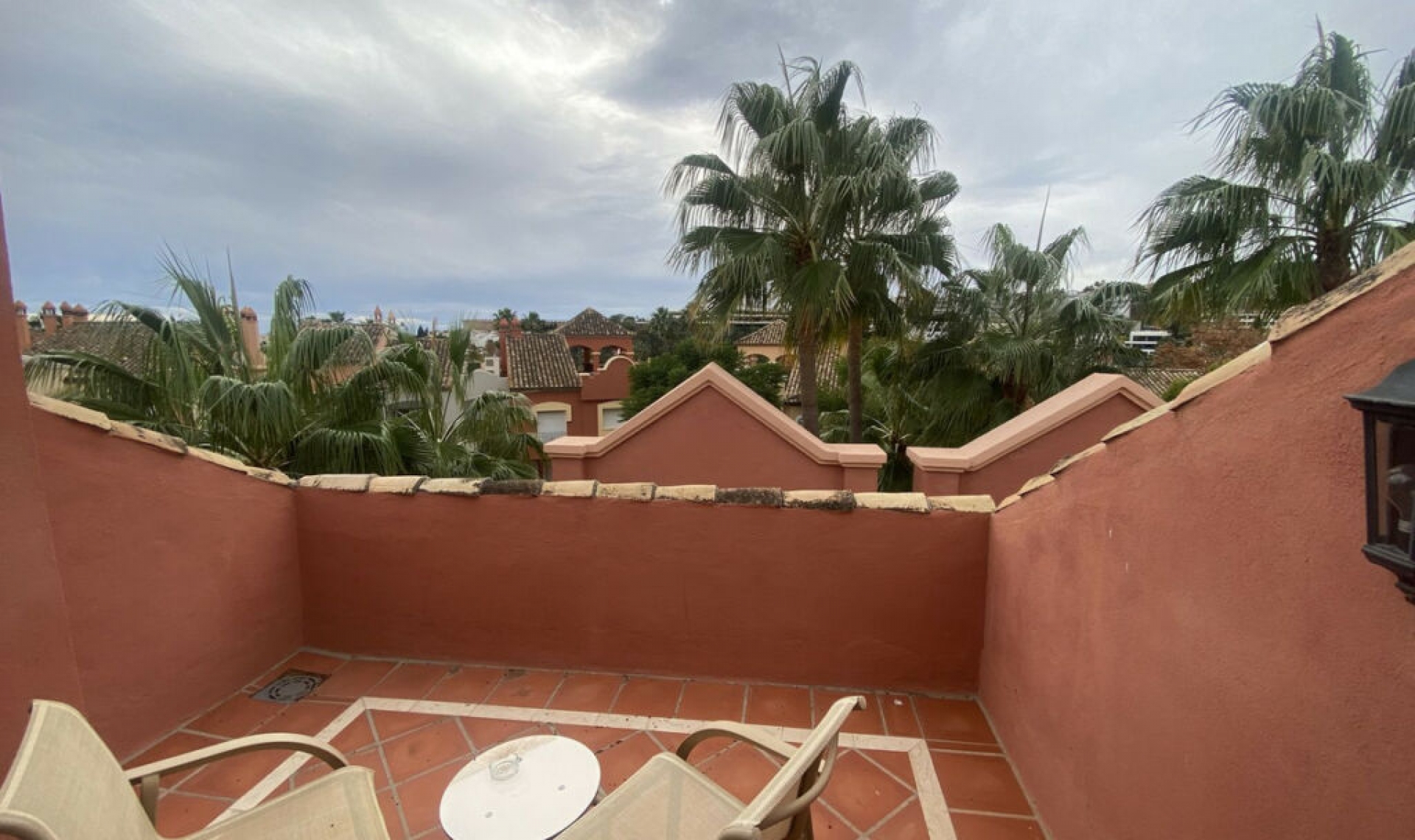 Resale - Apartment -
Marbella