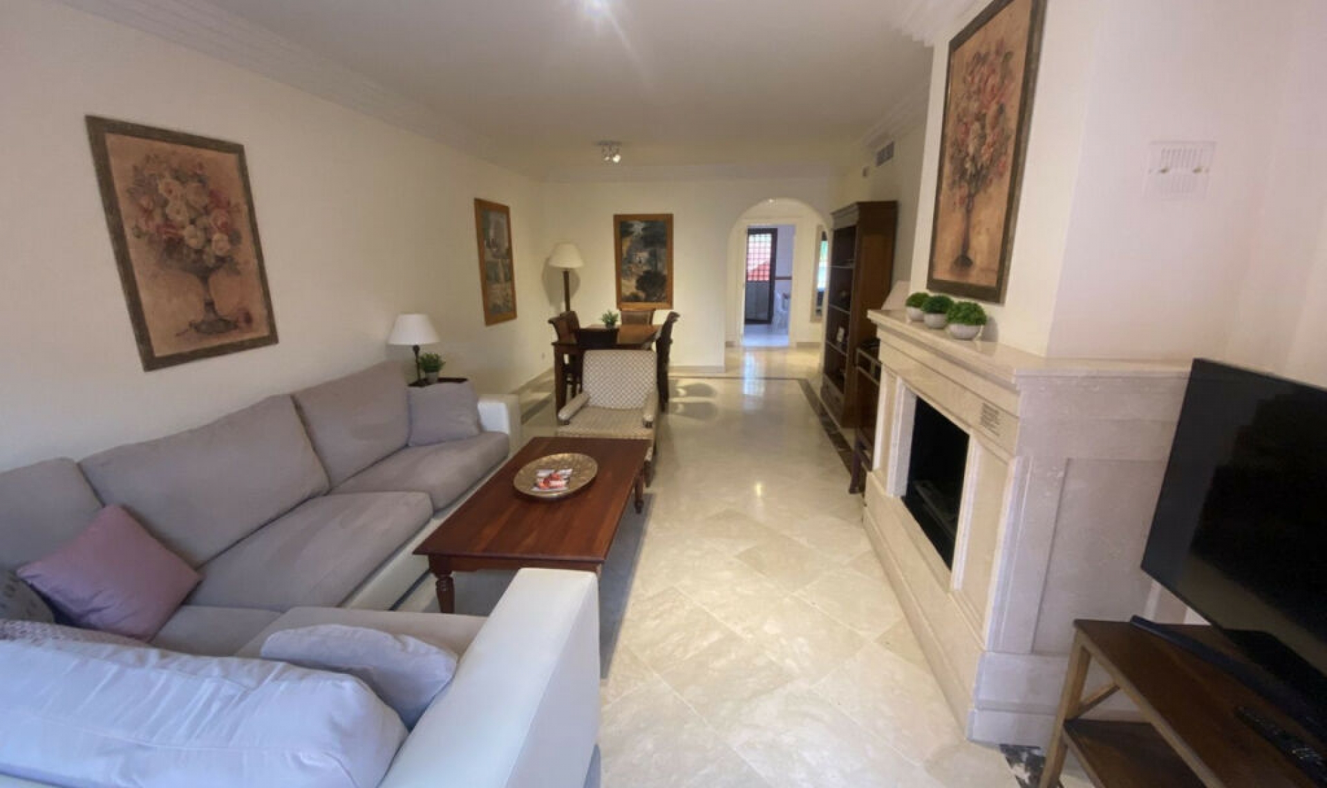 Resale - Apartment -
Marbella
