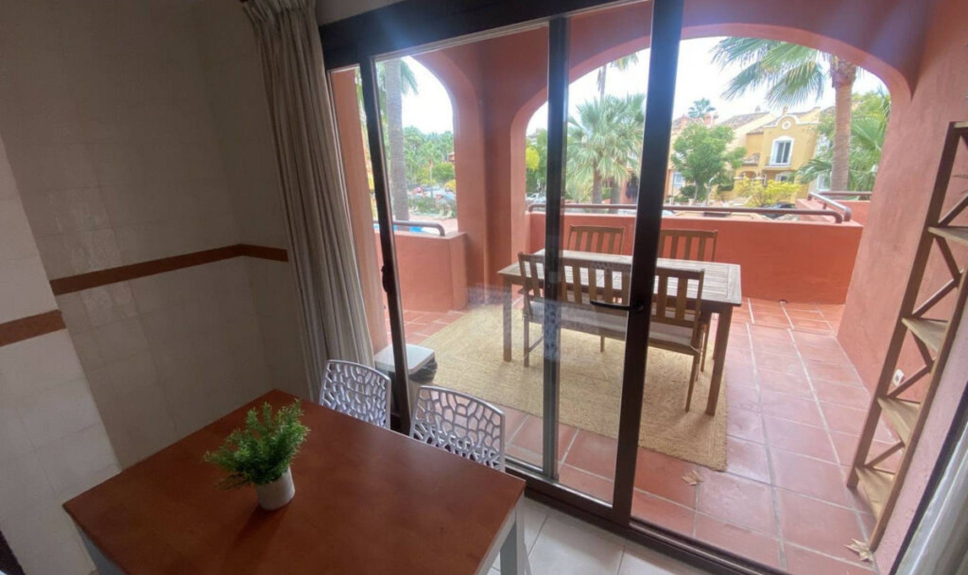 Resale - Apartment -
Marbella