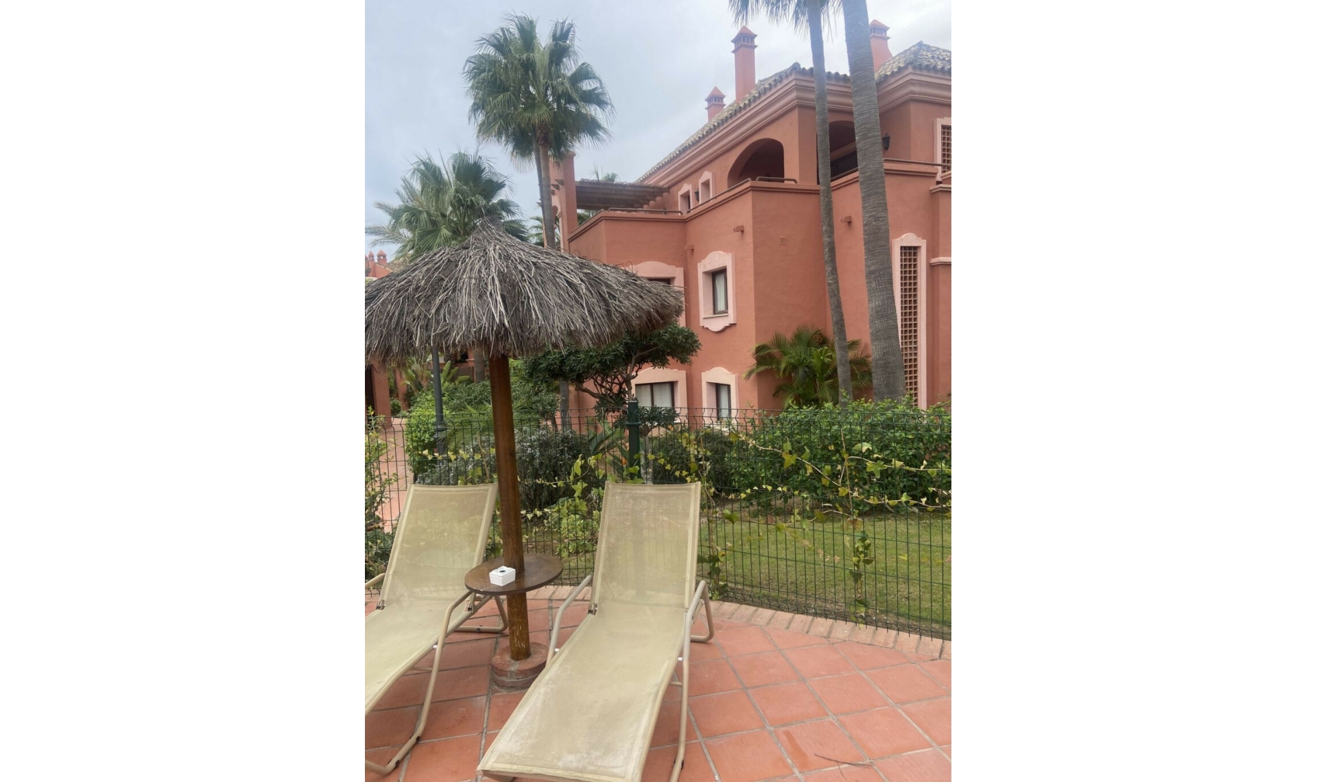 Resale - Apartment -
Marbella