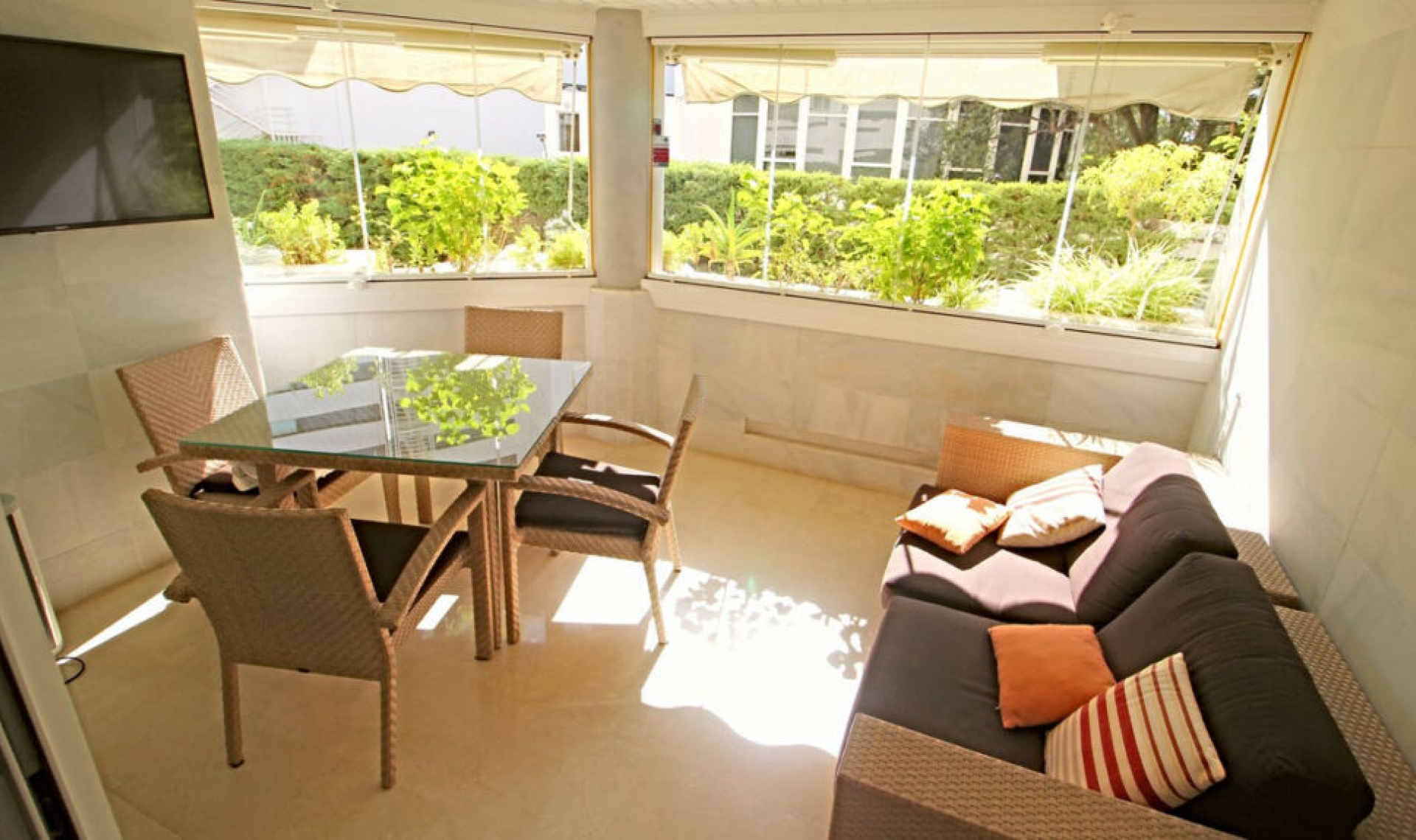 Resale - Apartment -
Marbella