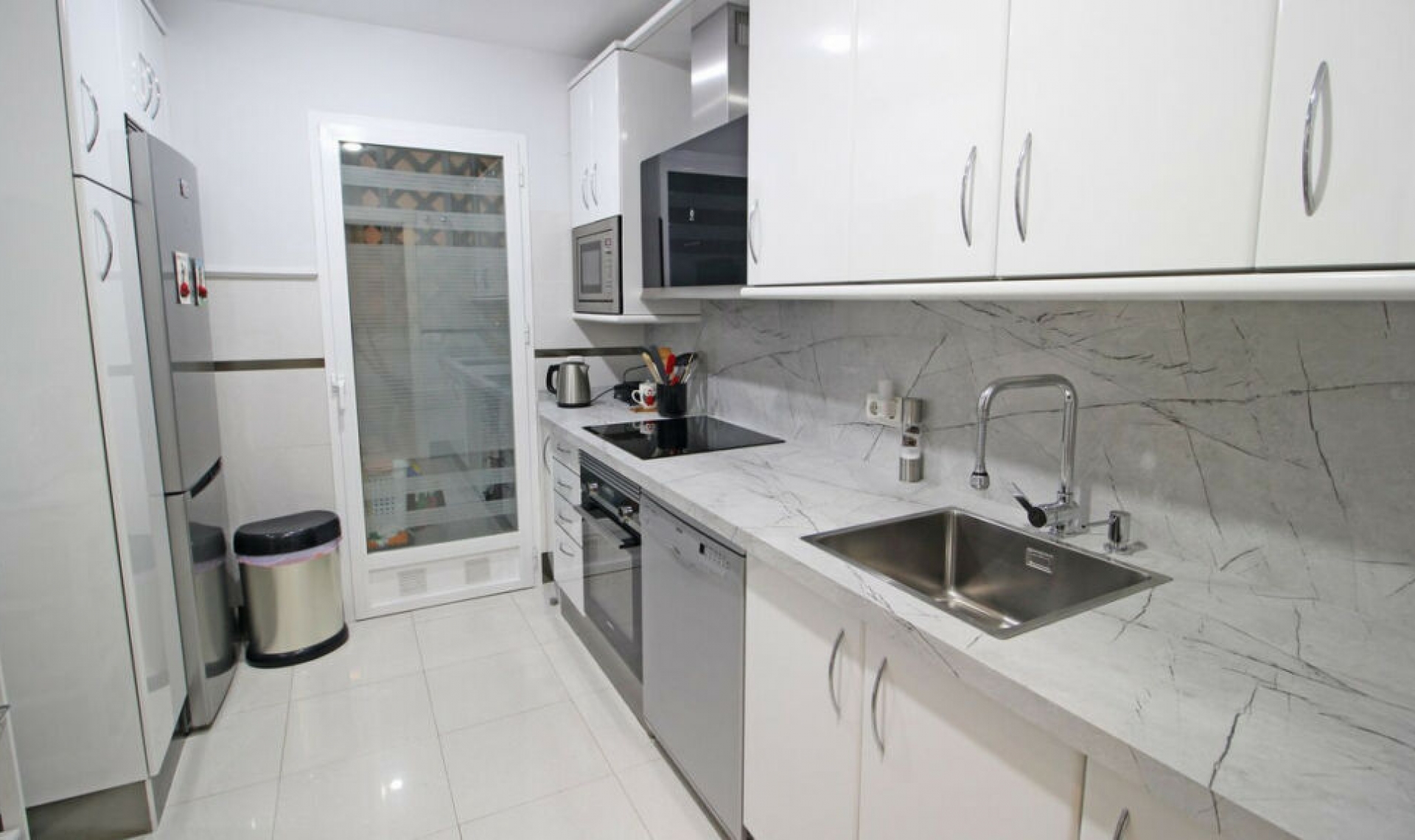 Resale - Apartment -
Marbella
