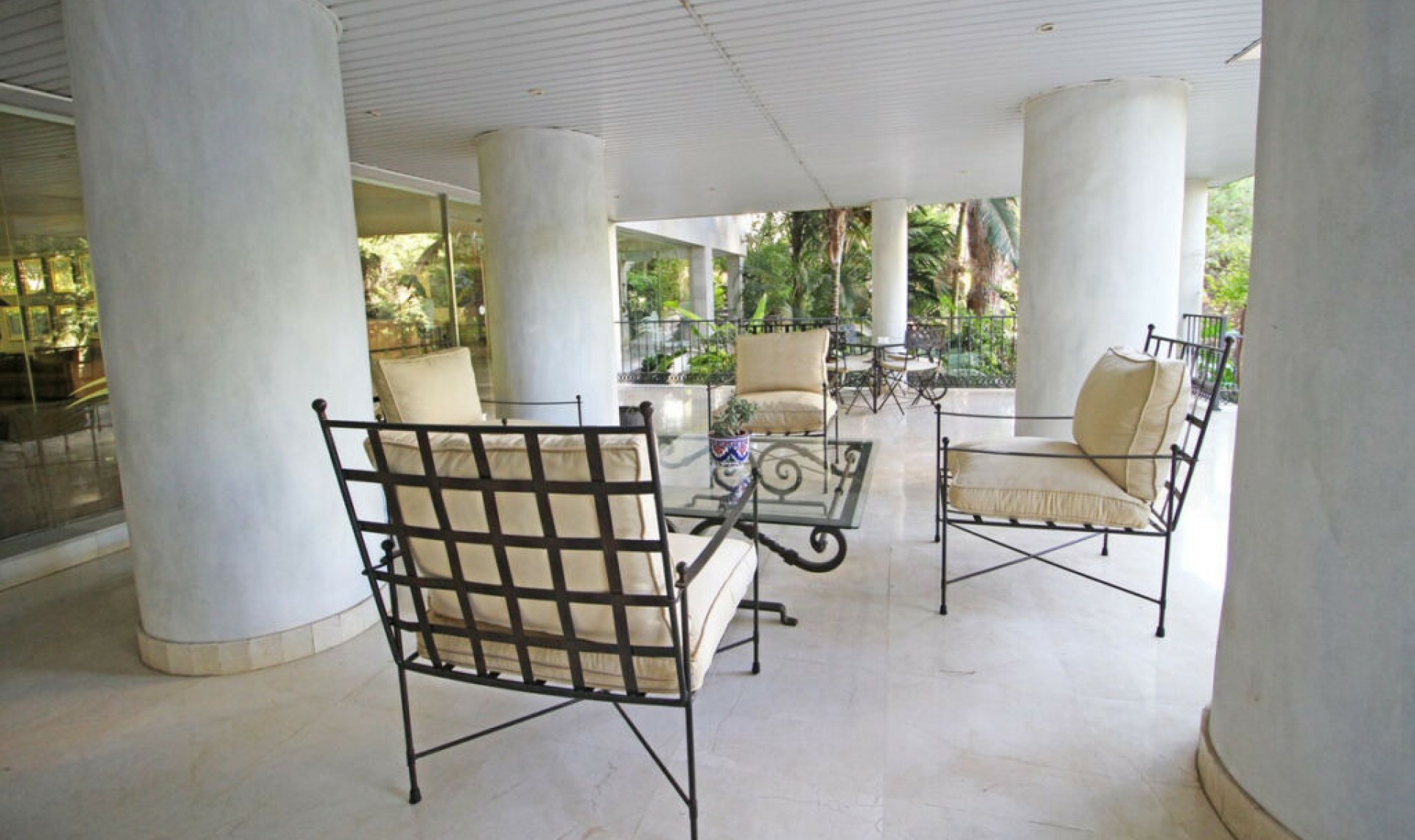 Resale - Apartment -
Marbella