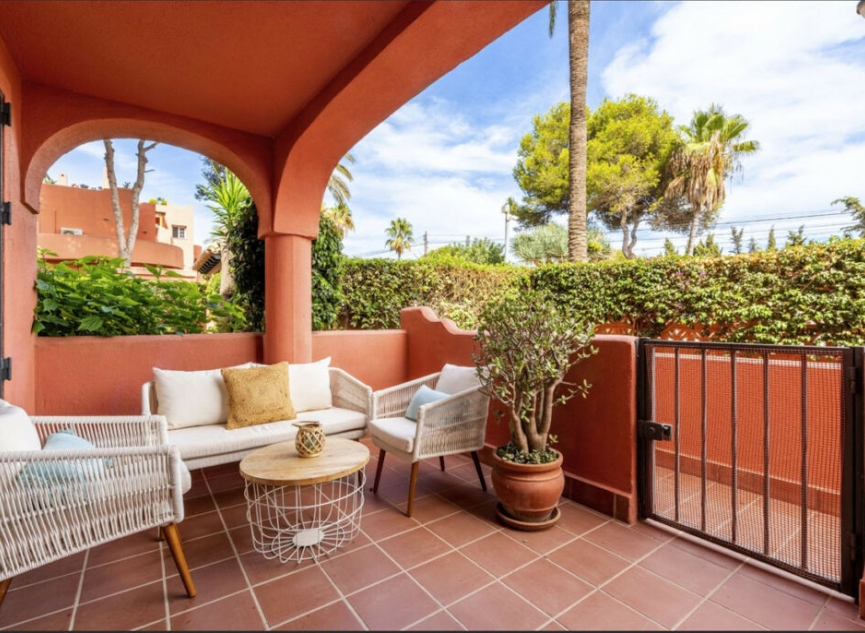Resale - Apartment -
Marbella