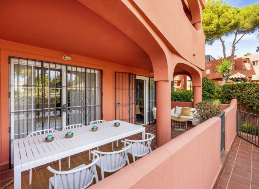 Resale - Apartment -
Marbella