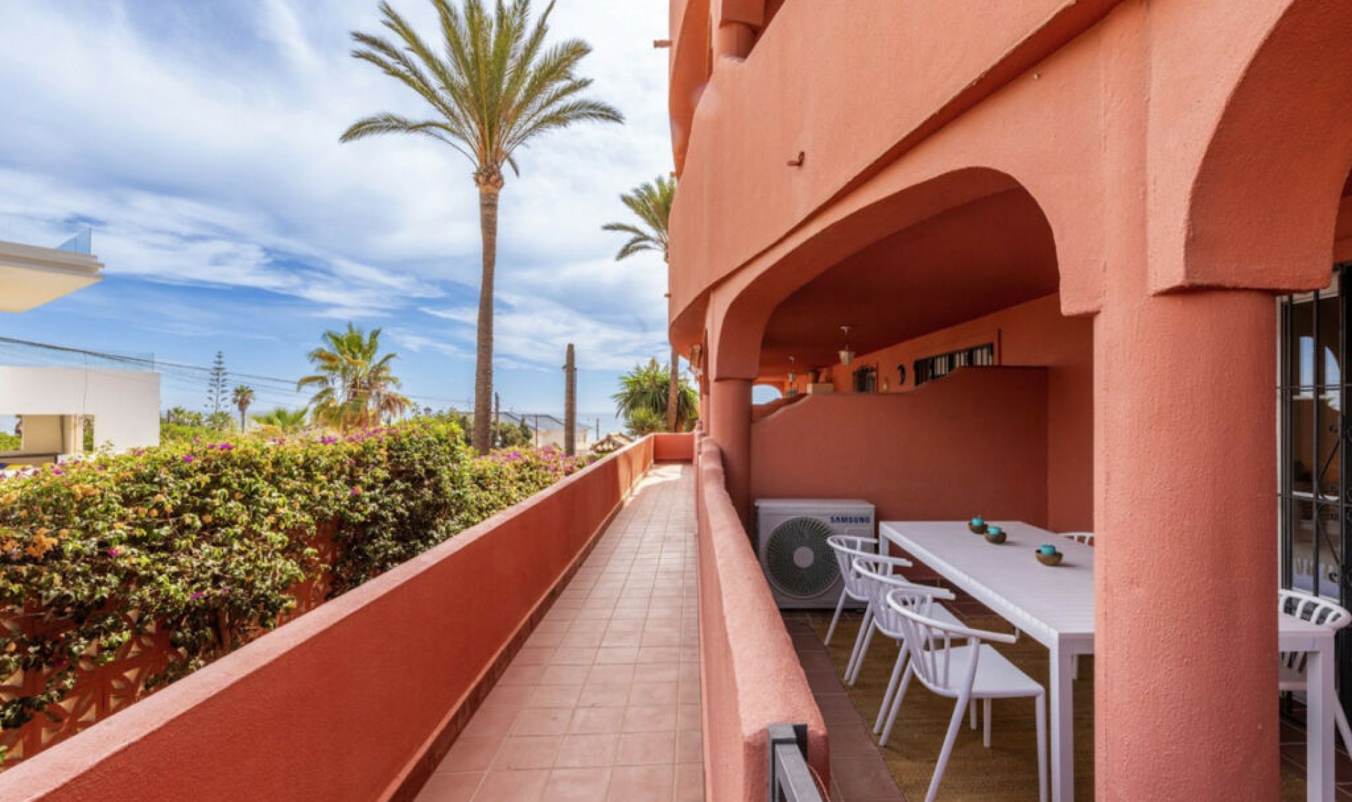 Resale - Apartment -
Marbella
