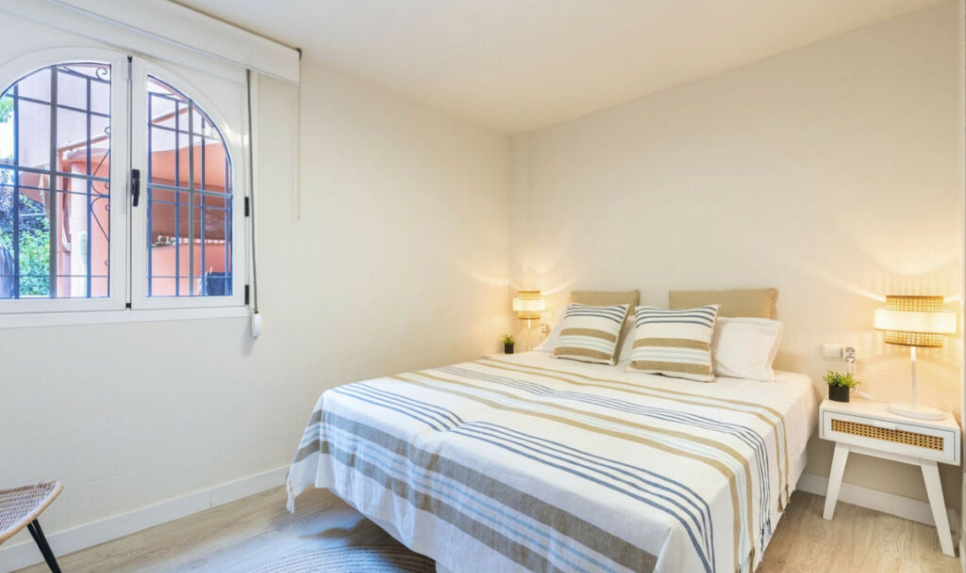 Resale - Apartment -
Marbella