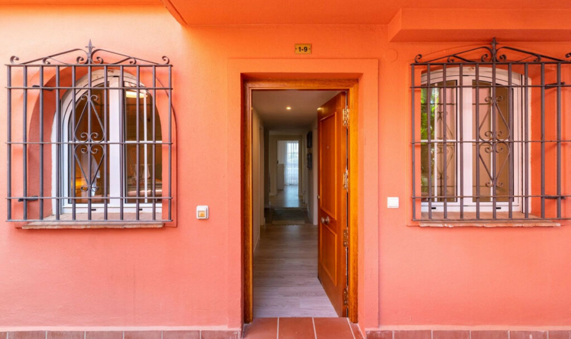 Resale - Apartment -
Marbella