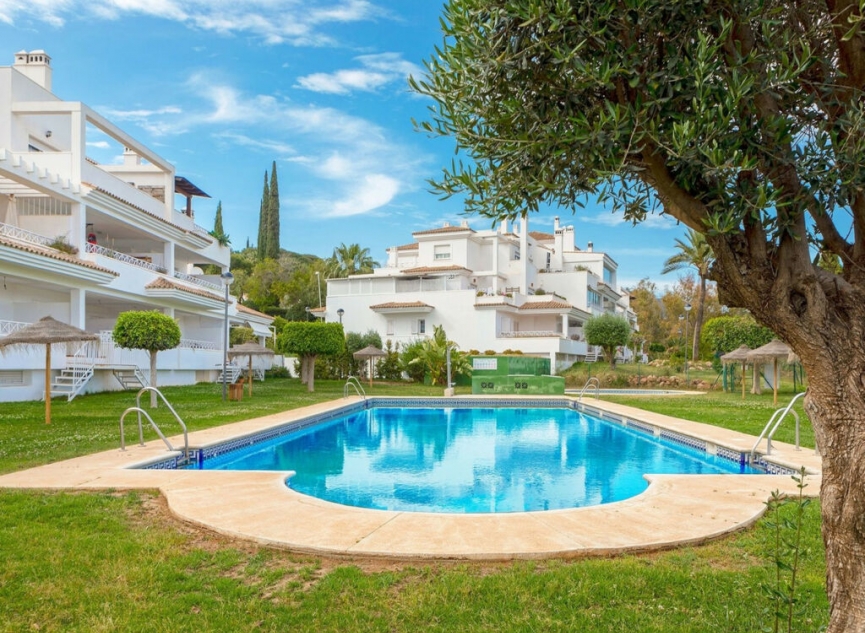 Resale - Apartment -
Marbella