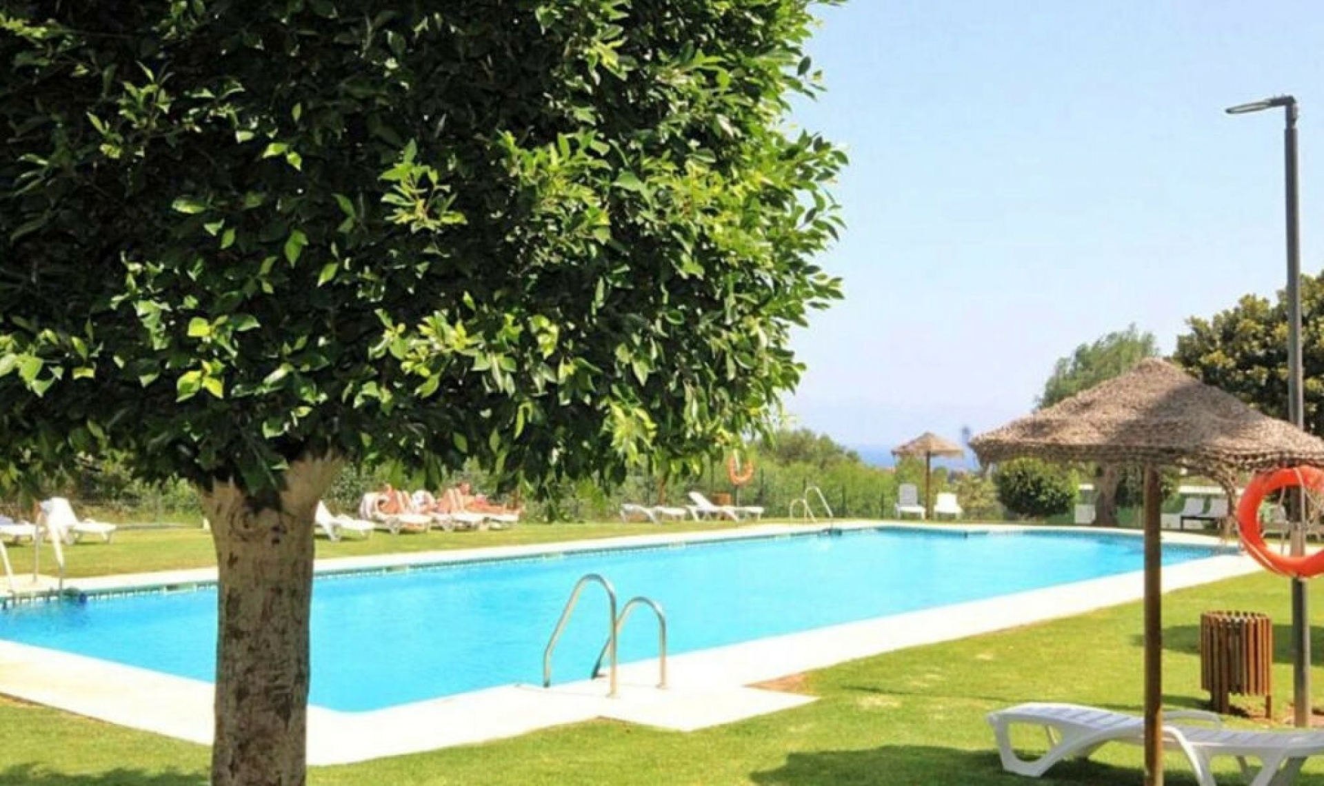 Resale - Apartment -
Marbella