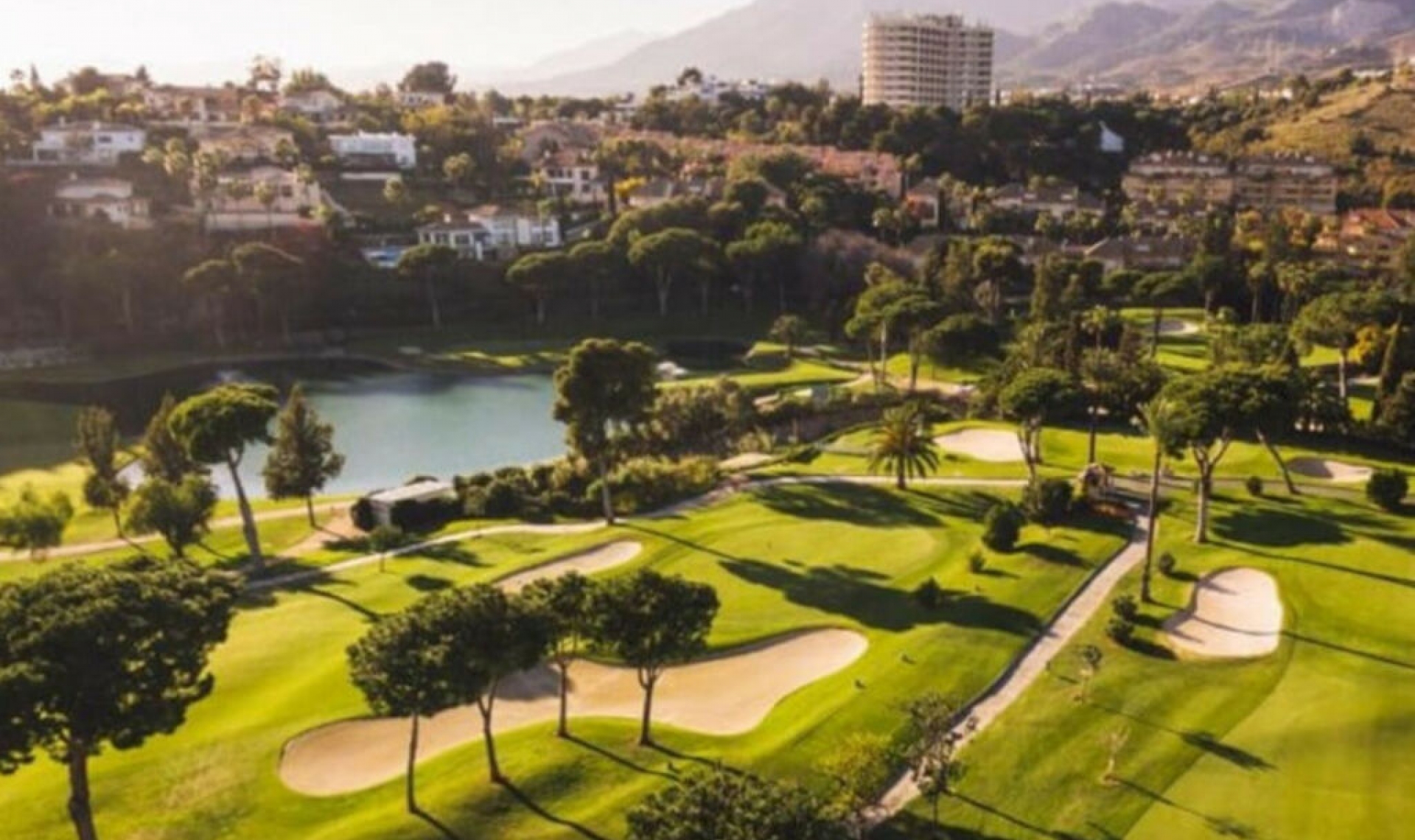 Resale - Apartment -
Marbella