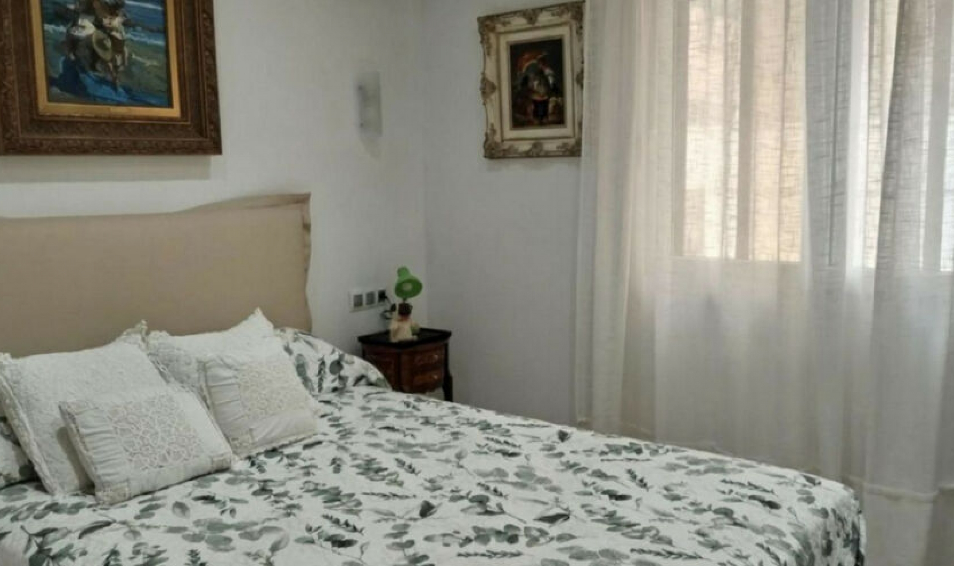 Resale - Apartment -
Marbella