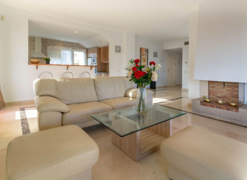 Resale - Apartment -
Marbella