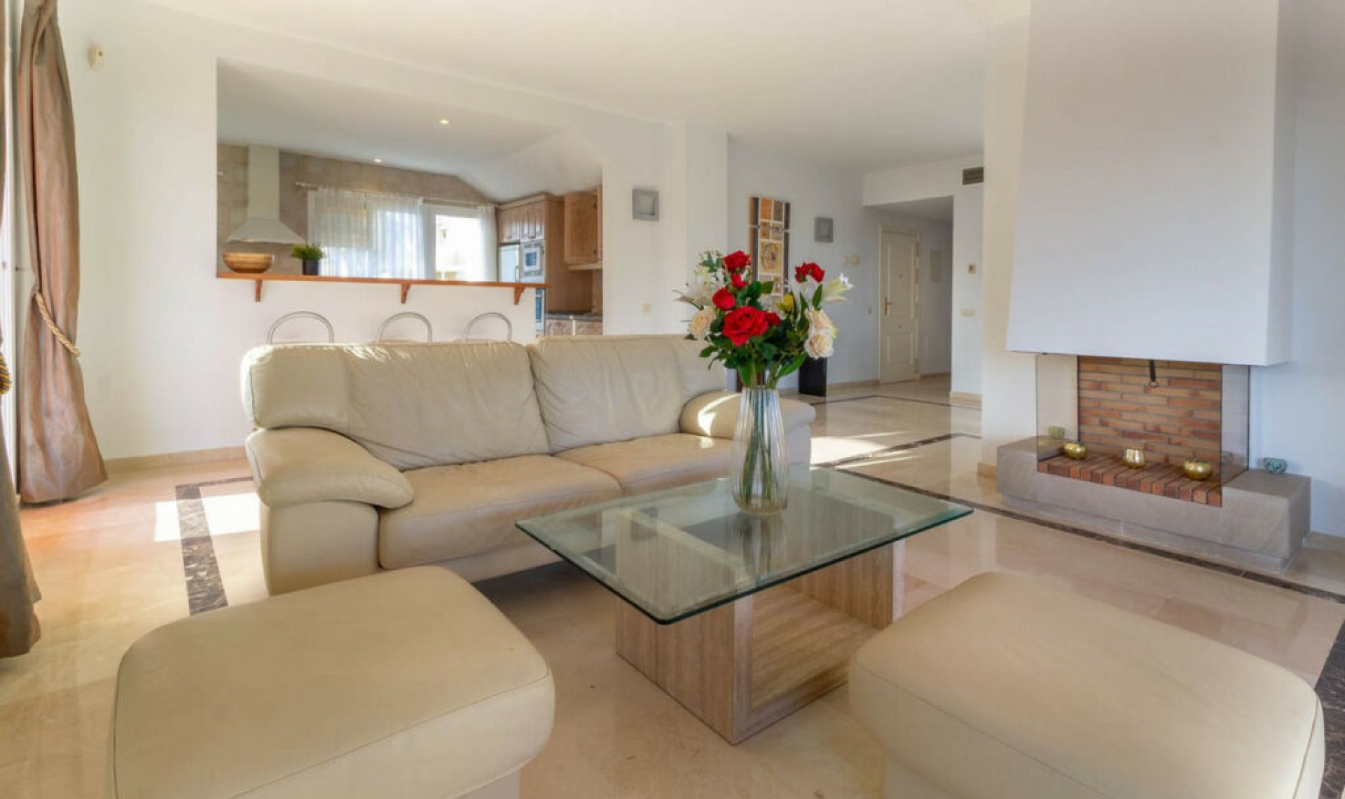 Resale - Apartment -
Marbella