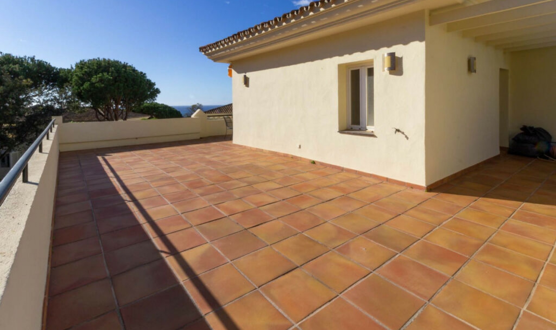 Resale - Apartment -
Marbella