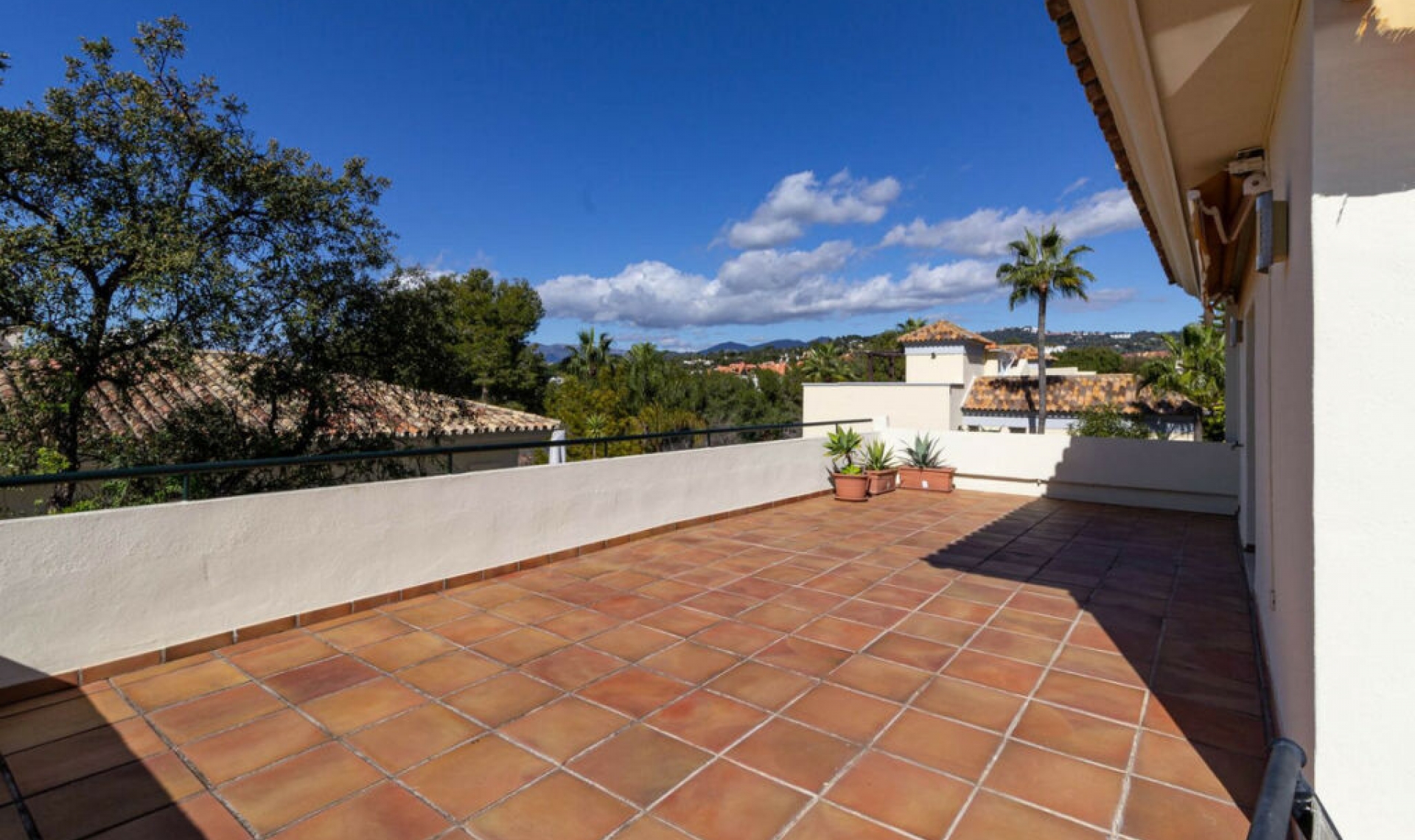 Resale - Apartment -
Marbella