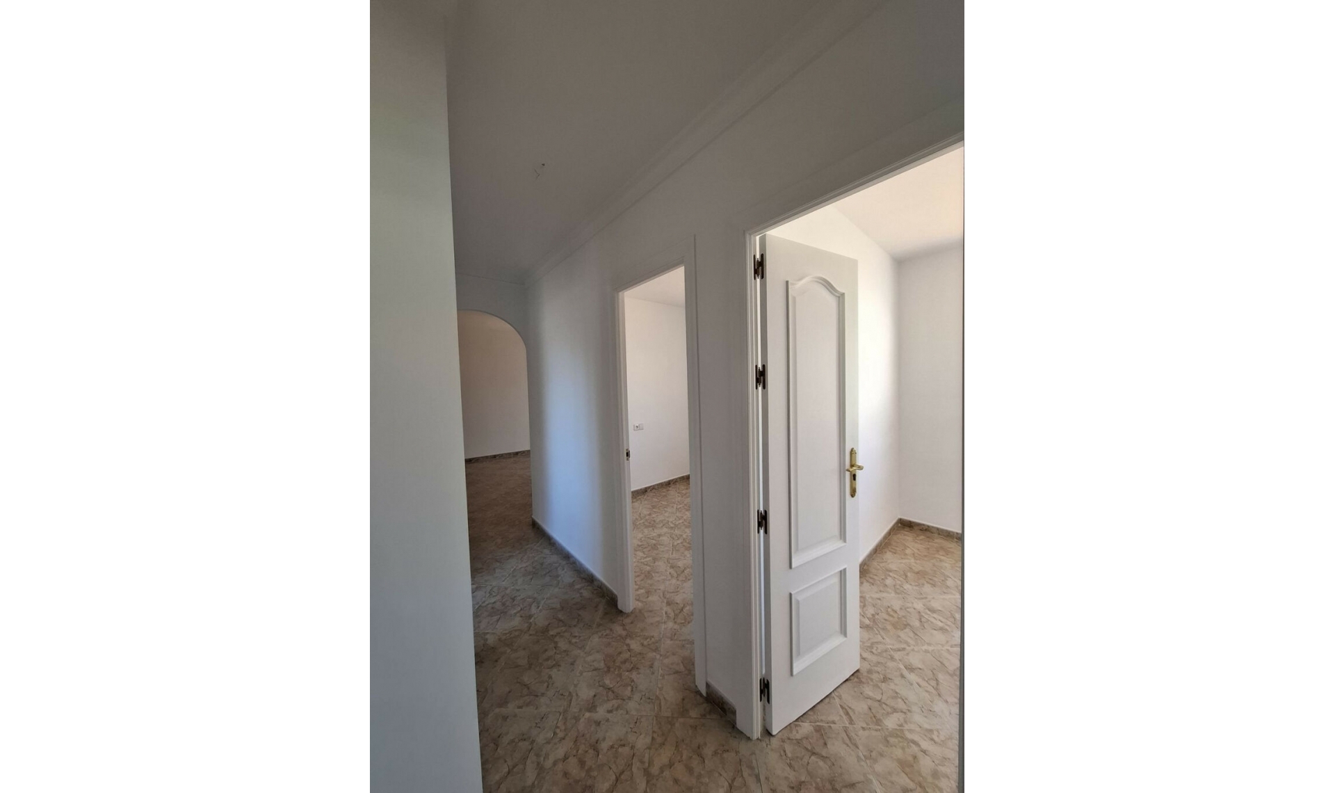 Resale - Apartment -
Marbella