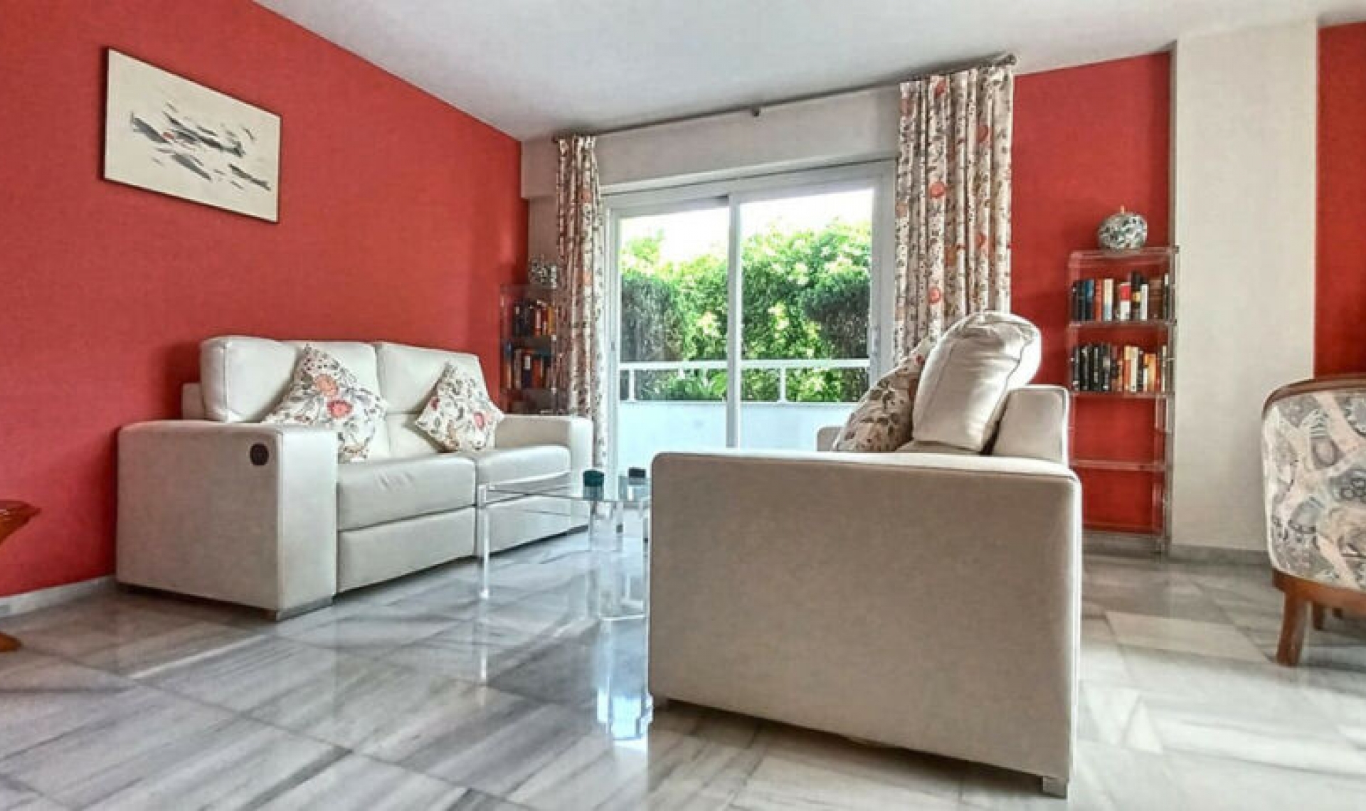 Resale - Apartment -
Marbella
