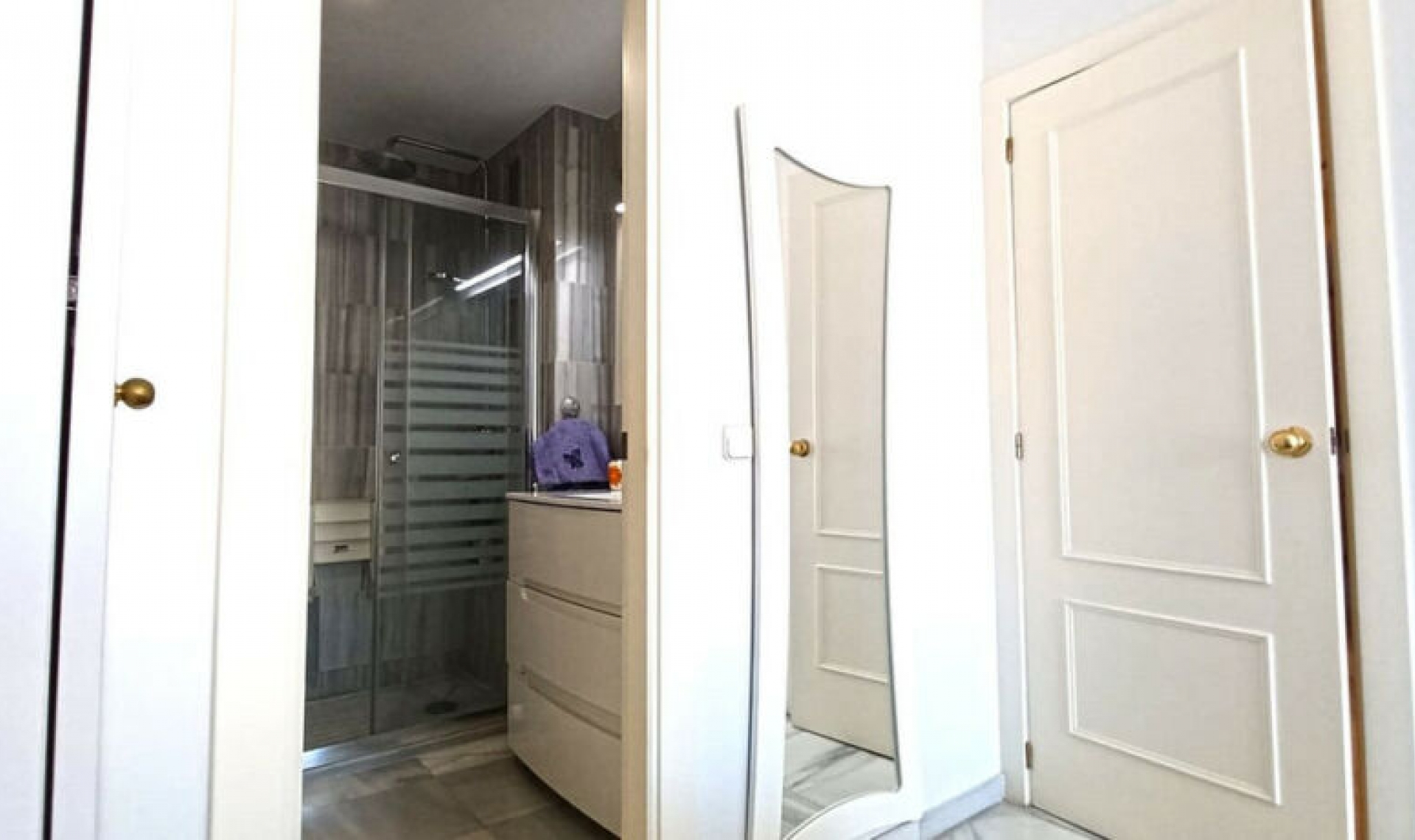 Resale - Apartment -
Marbella