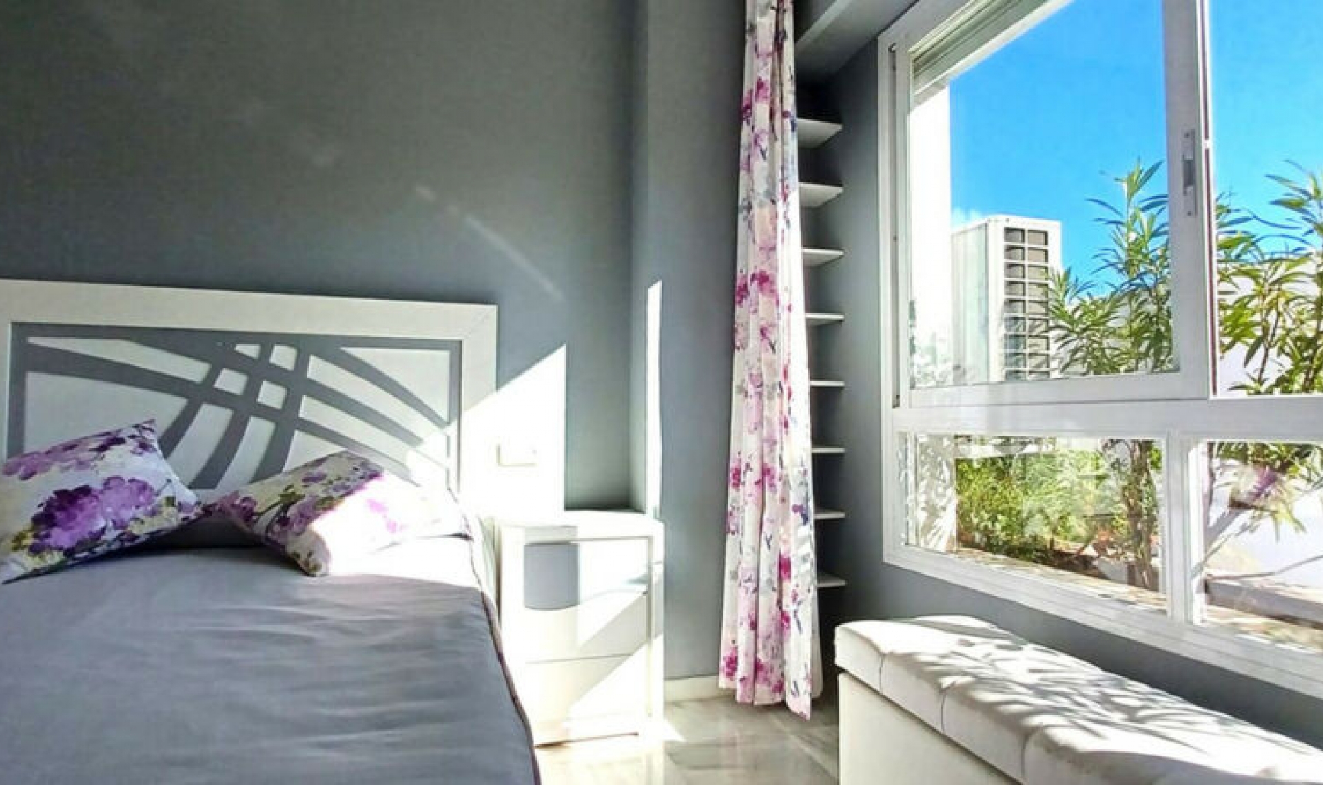 Resale - Apartment -
Marbella