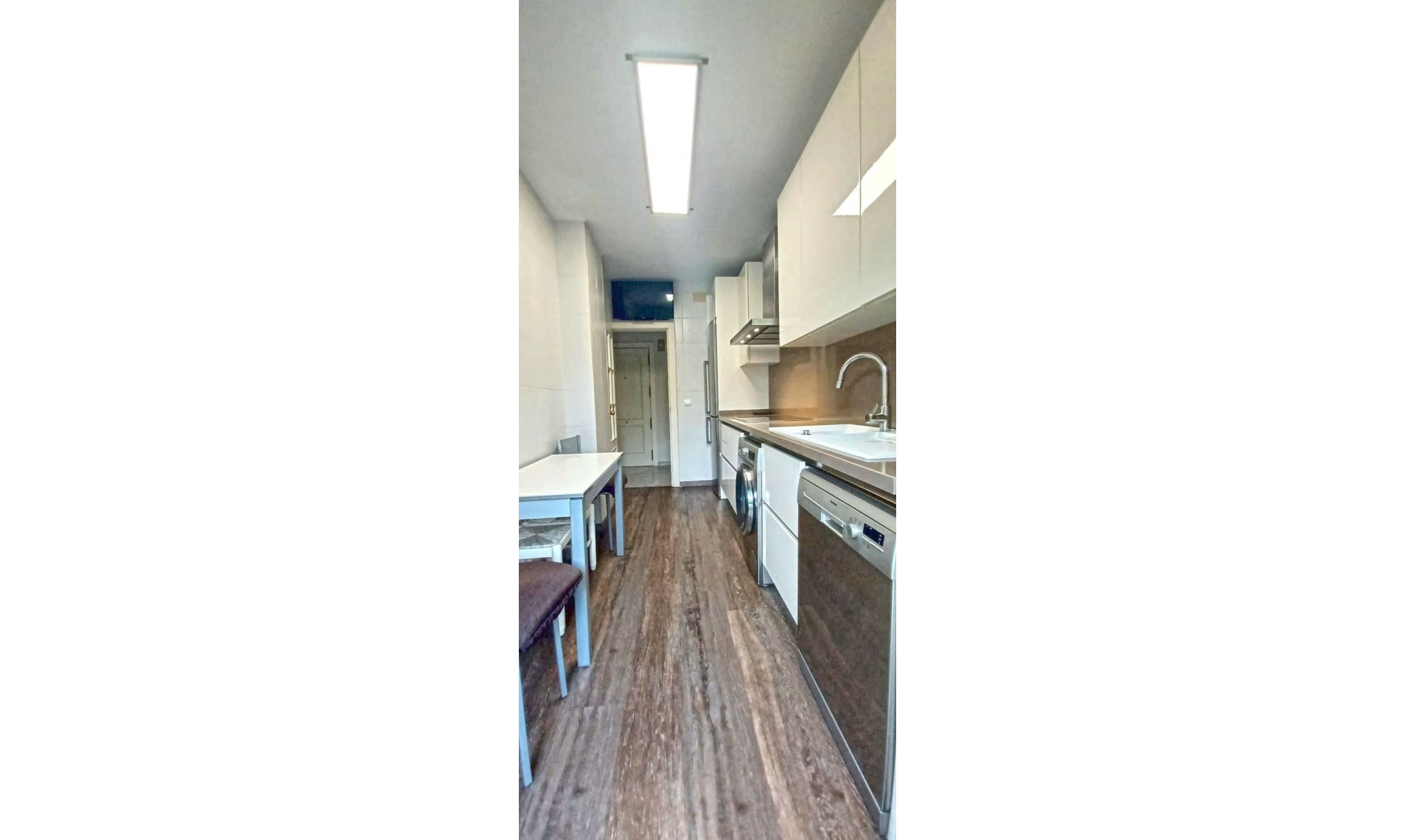 Resale - Apartment -
Marbella