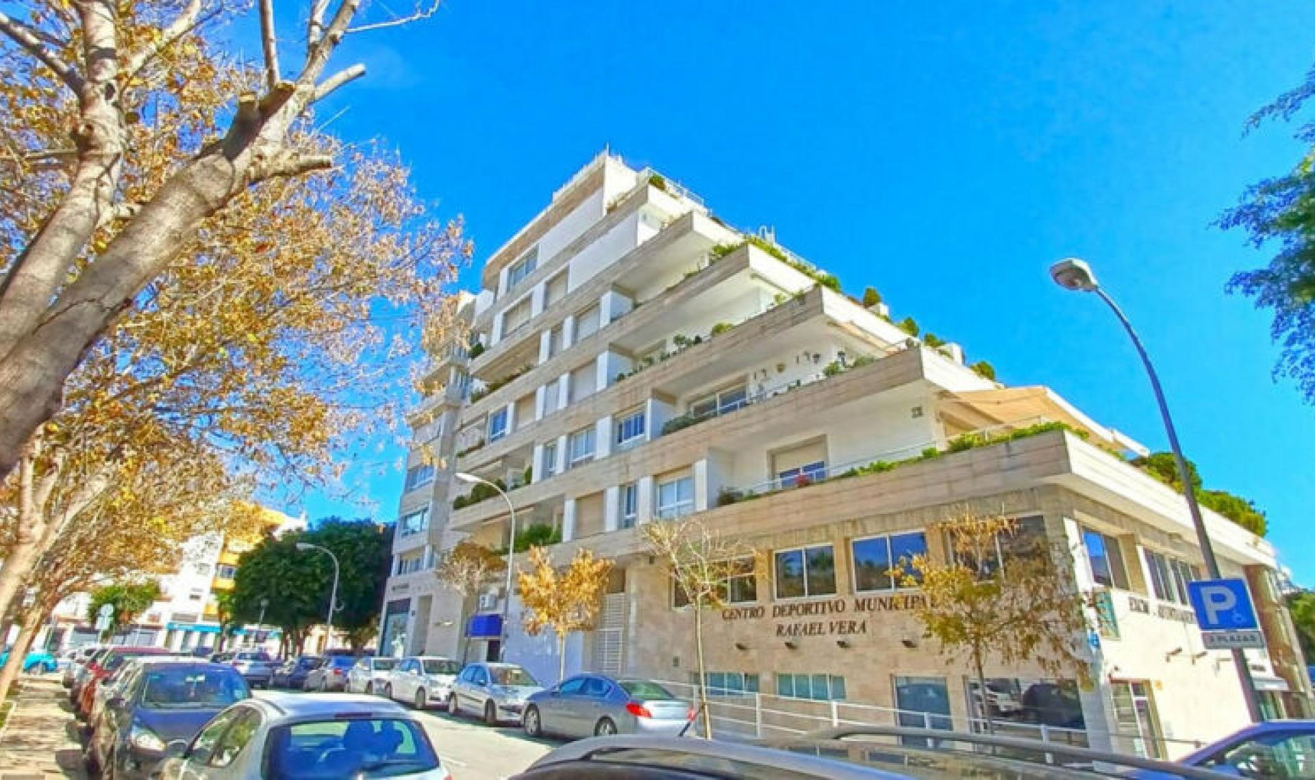Resale - Apartment -
Marbella