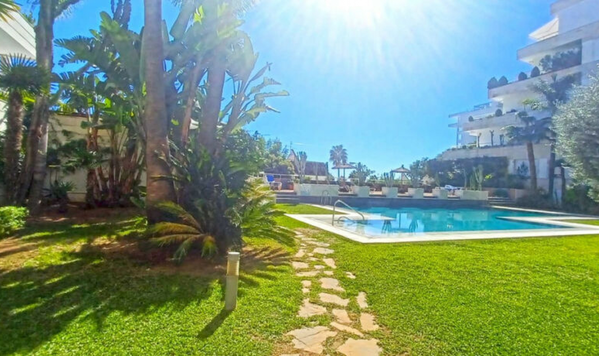 Resale - Apartment -
Marbella