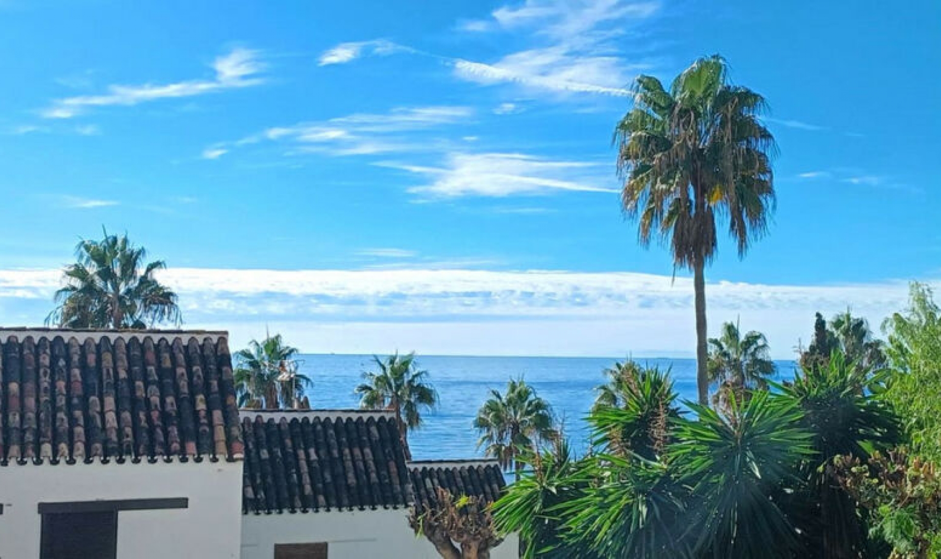 Resale - Apartment -
Marbella