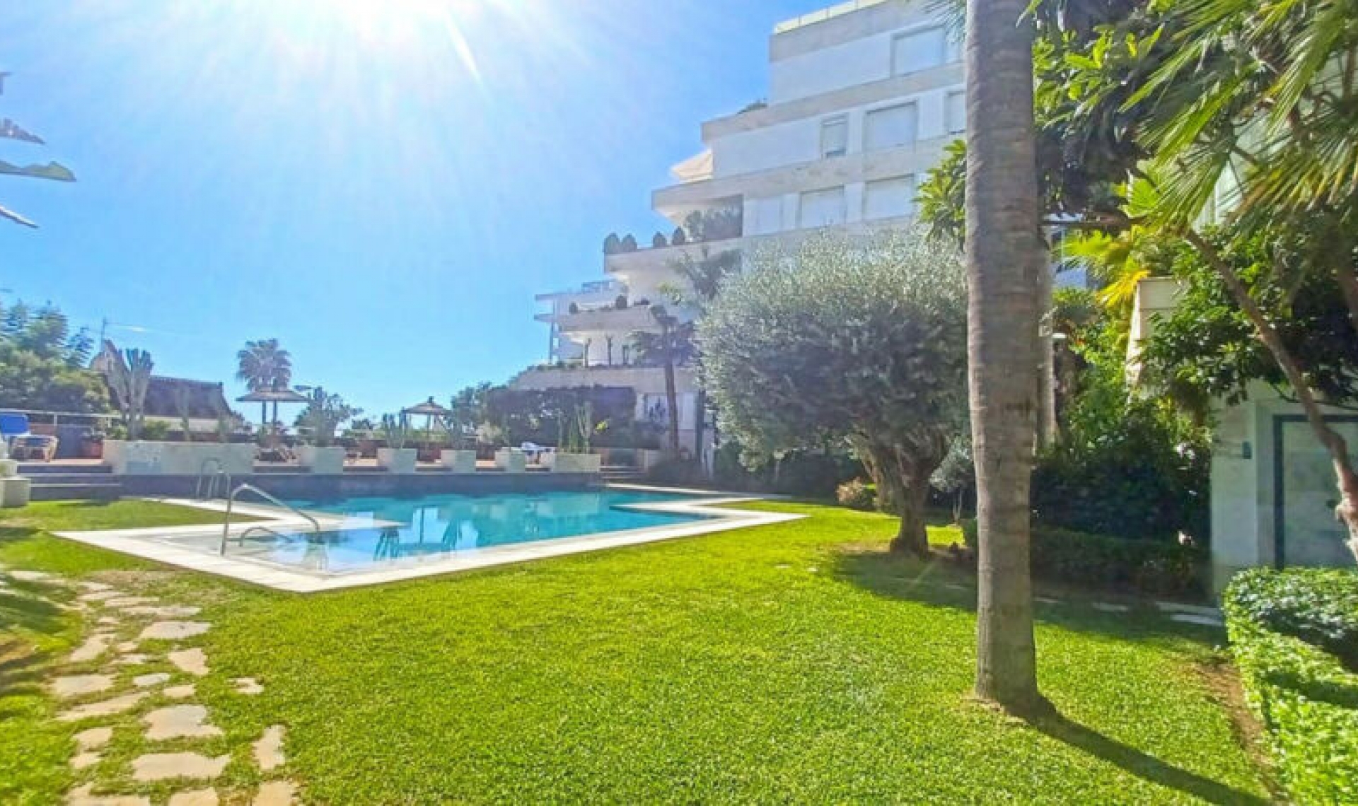 Resale - Apartment -
Marbella