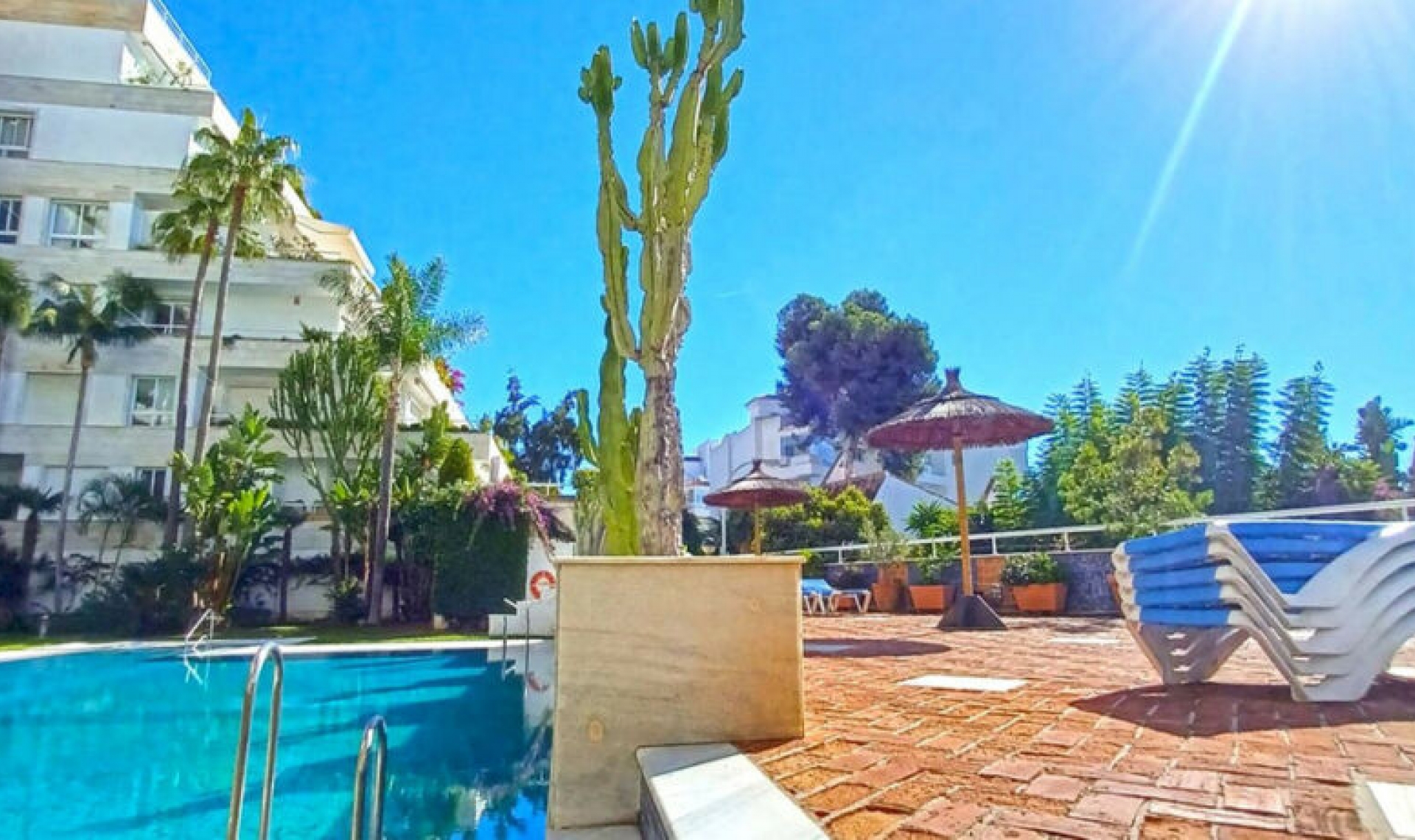 Resale - Apartment -
Marbella