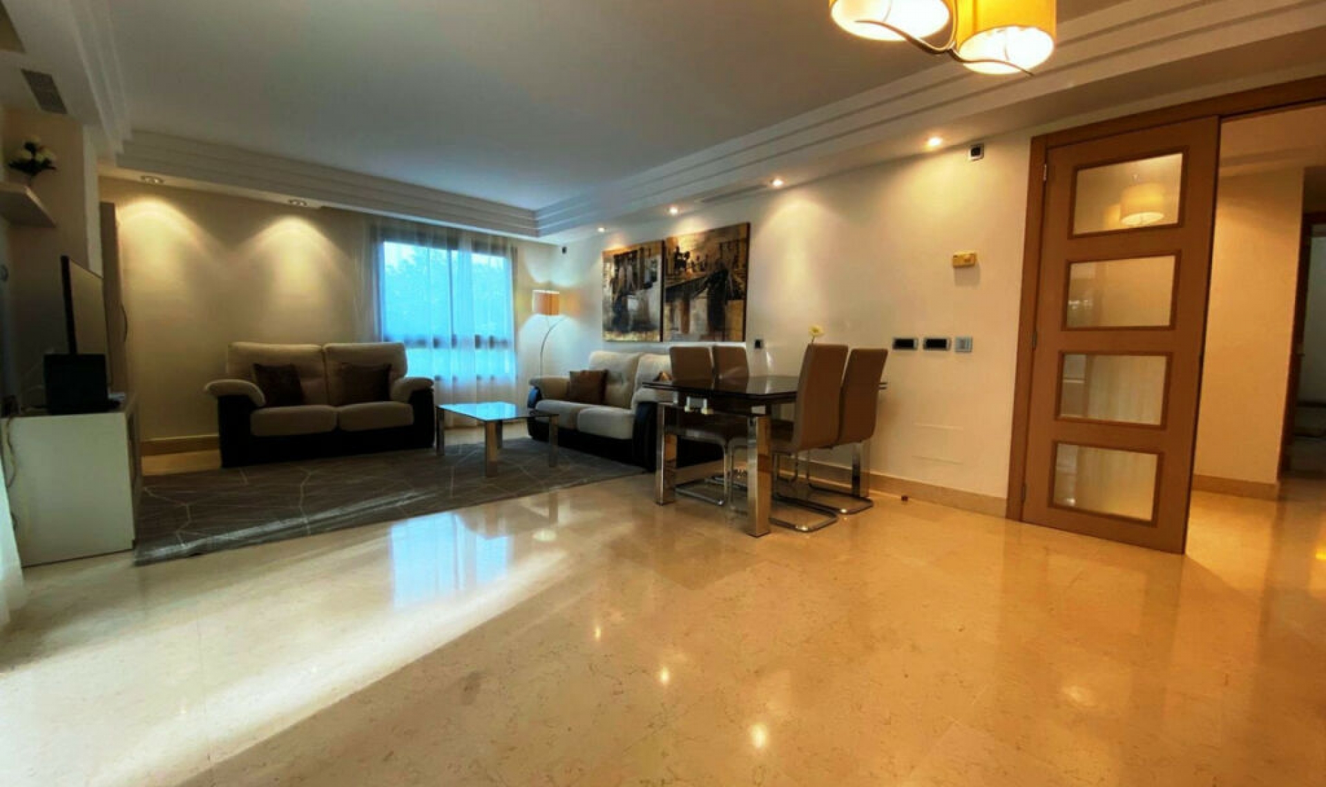 Resale - Apartment -
Marbella