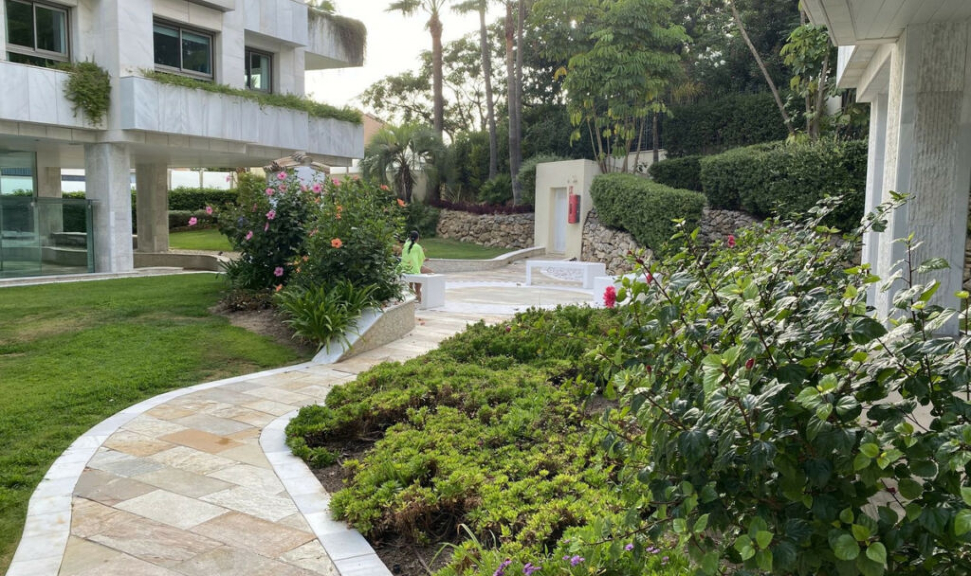 Resale - Apartment -
Marbella