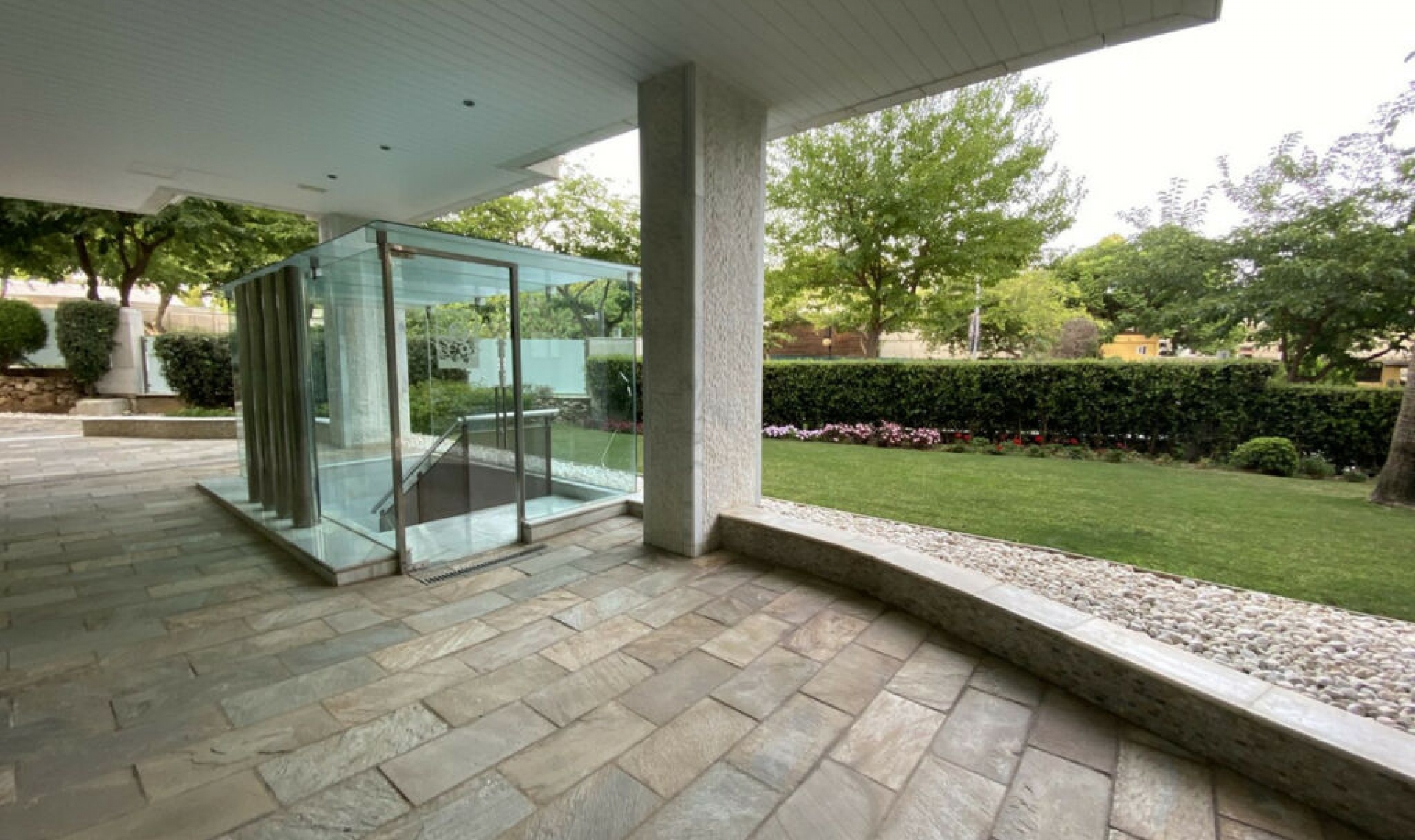 Resale - Apartment -
Marbella