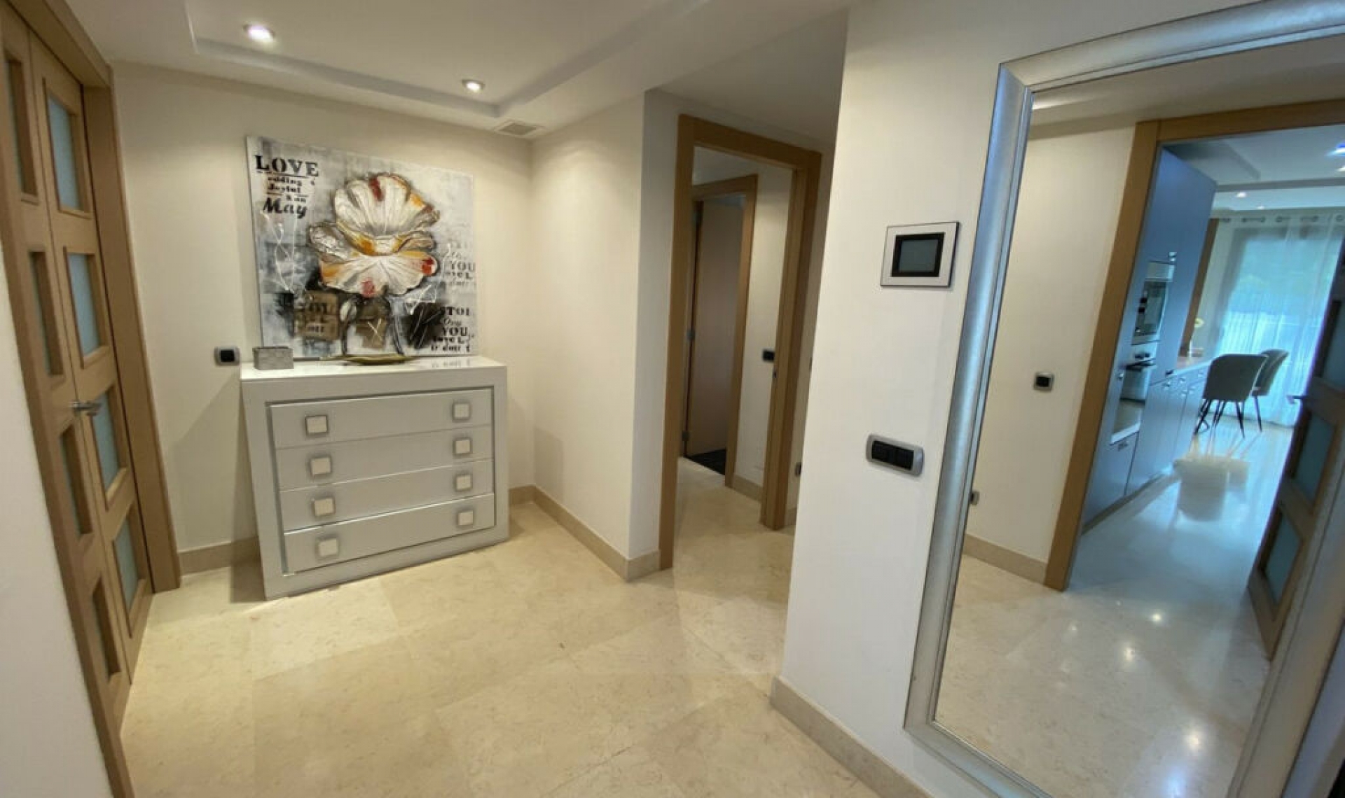 Resale - Apartment -
Marbella