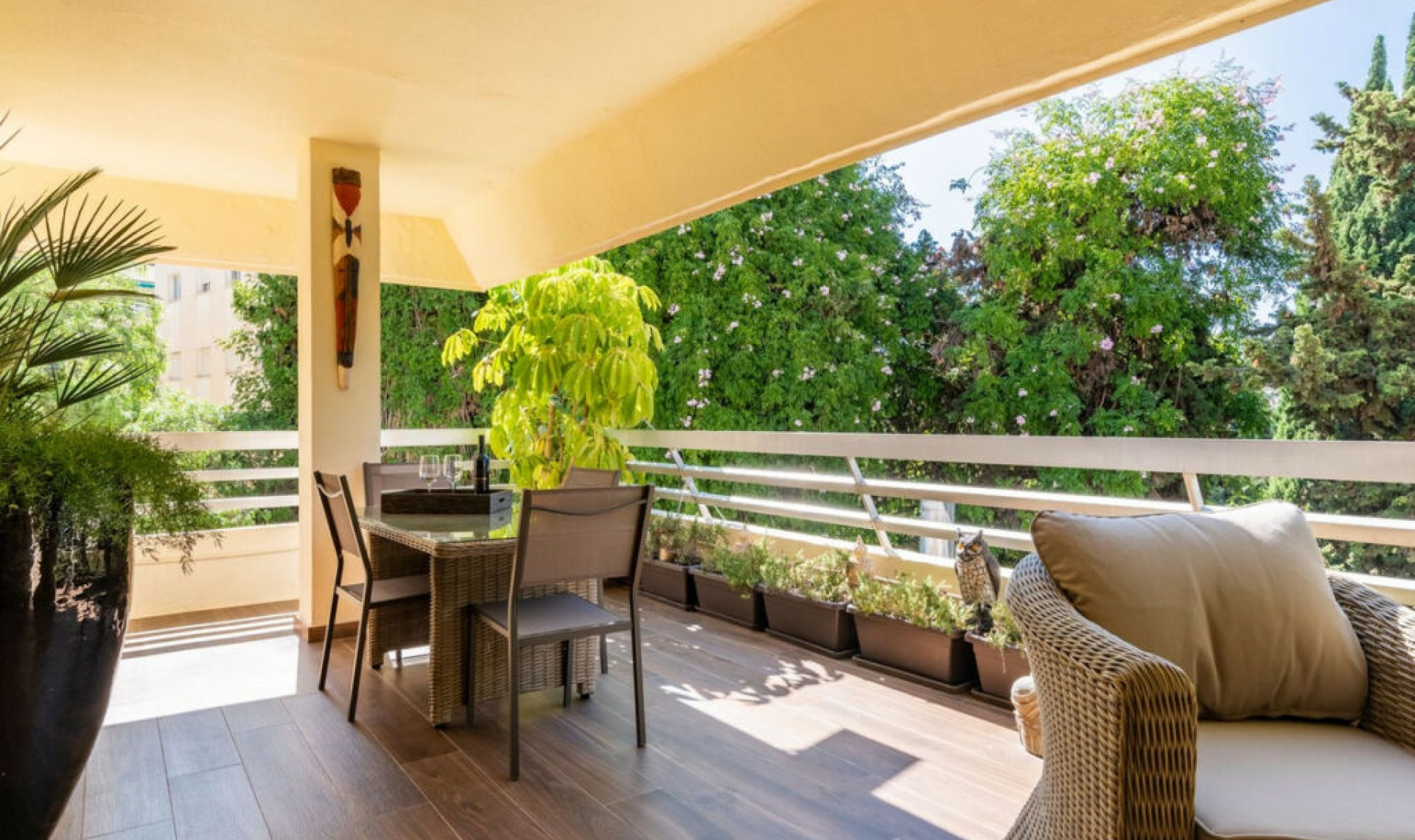 Resale - Apartment -
Marbella