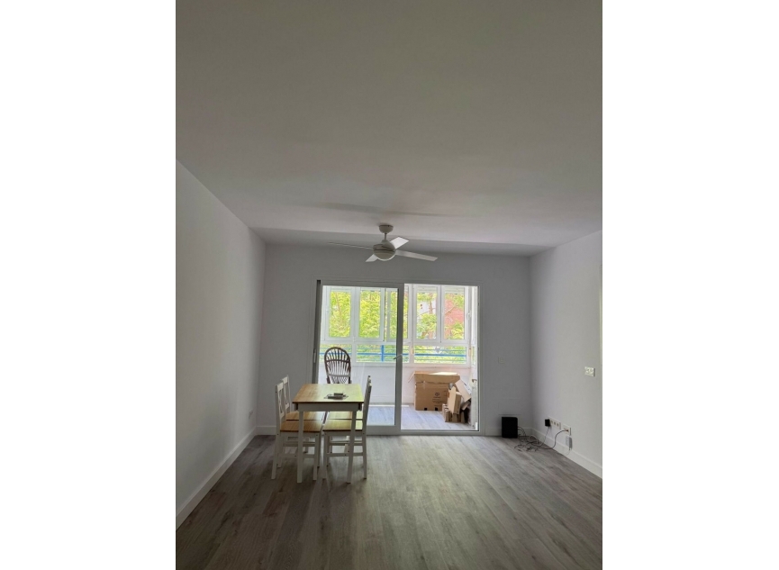 Resale - Apartment -
Marbella