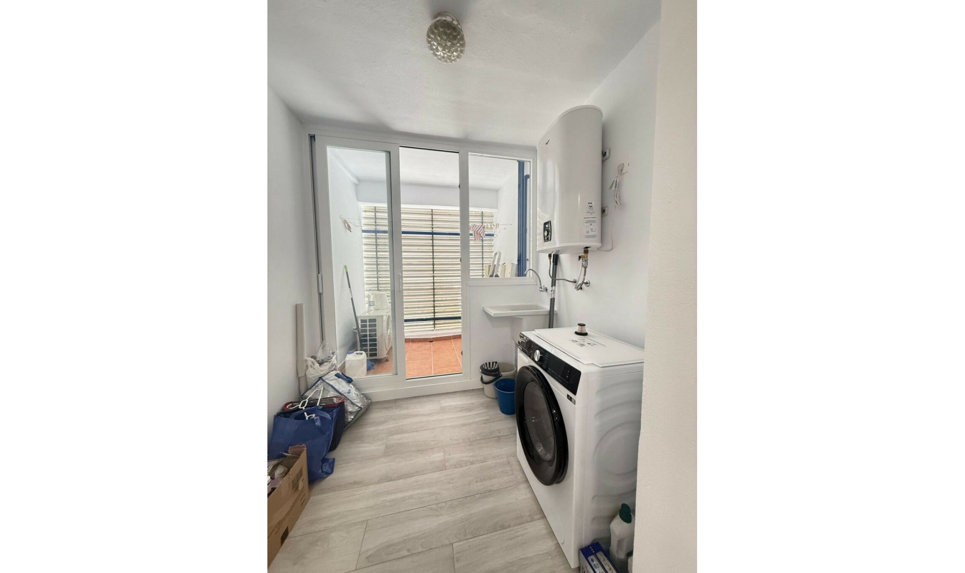 Resale - Apartment -
Marbella