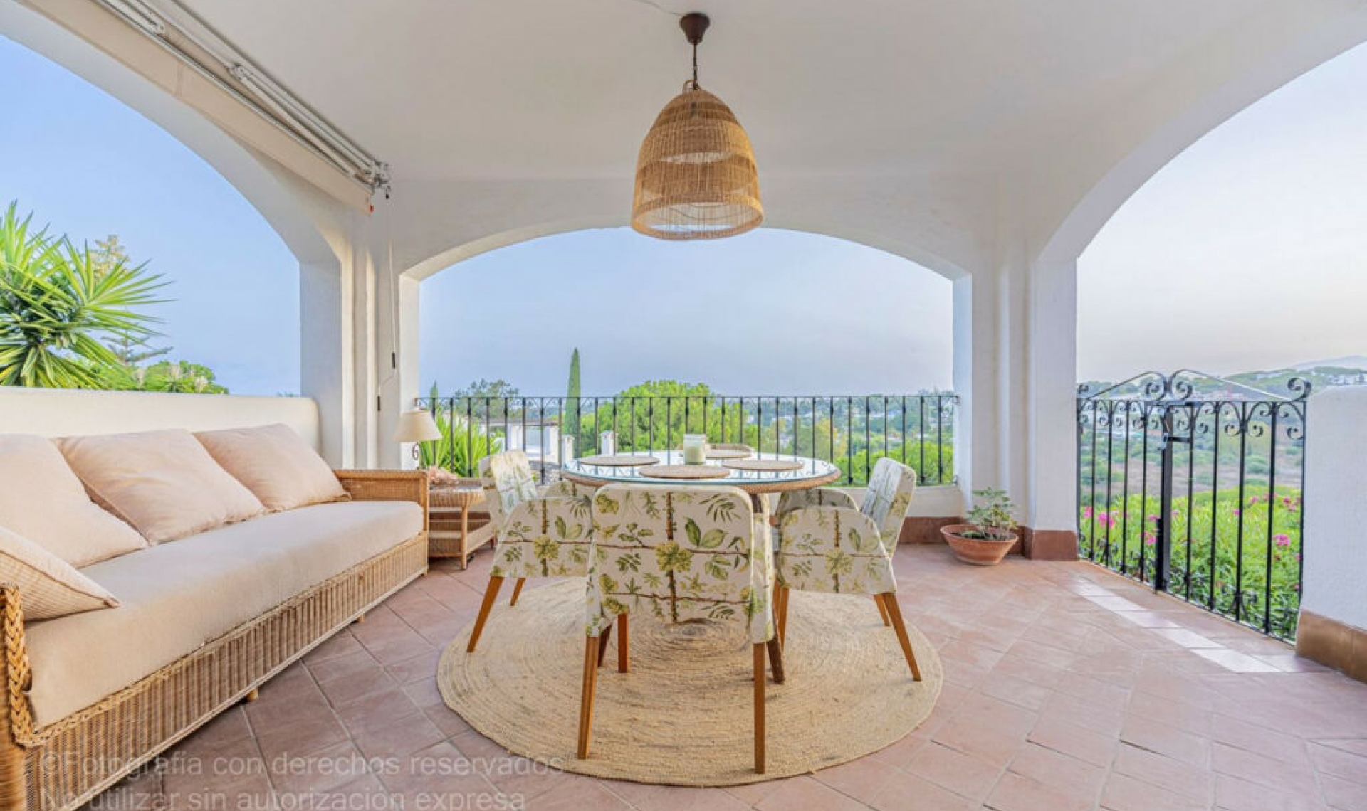 Resale - Apartment -
Marbella