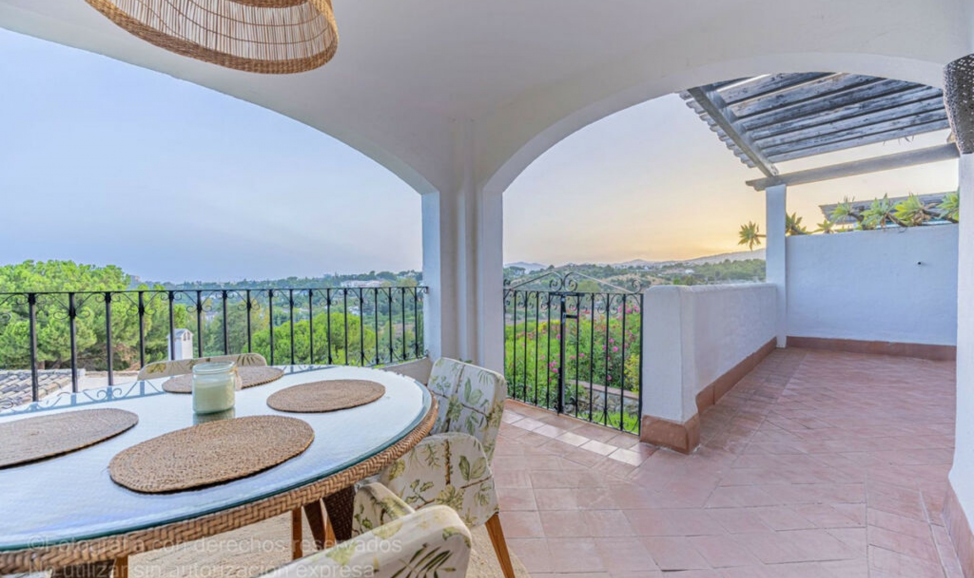 Resale - Apartment -
Marbella