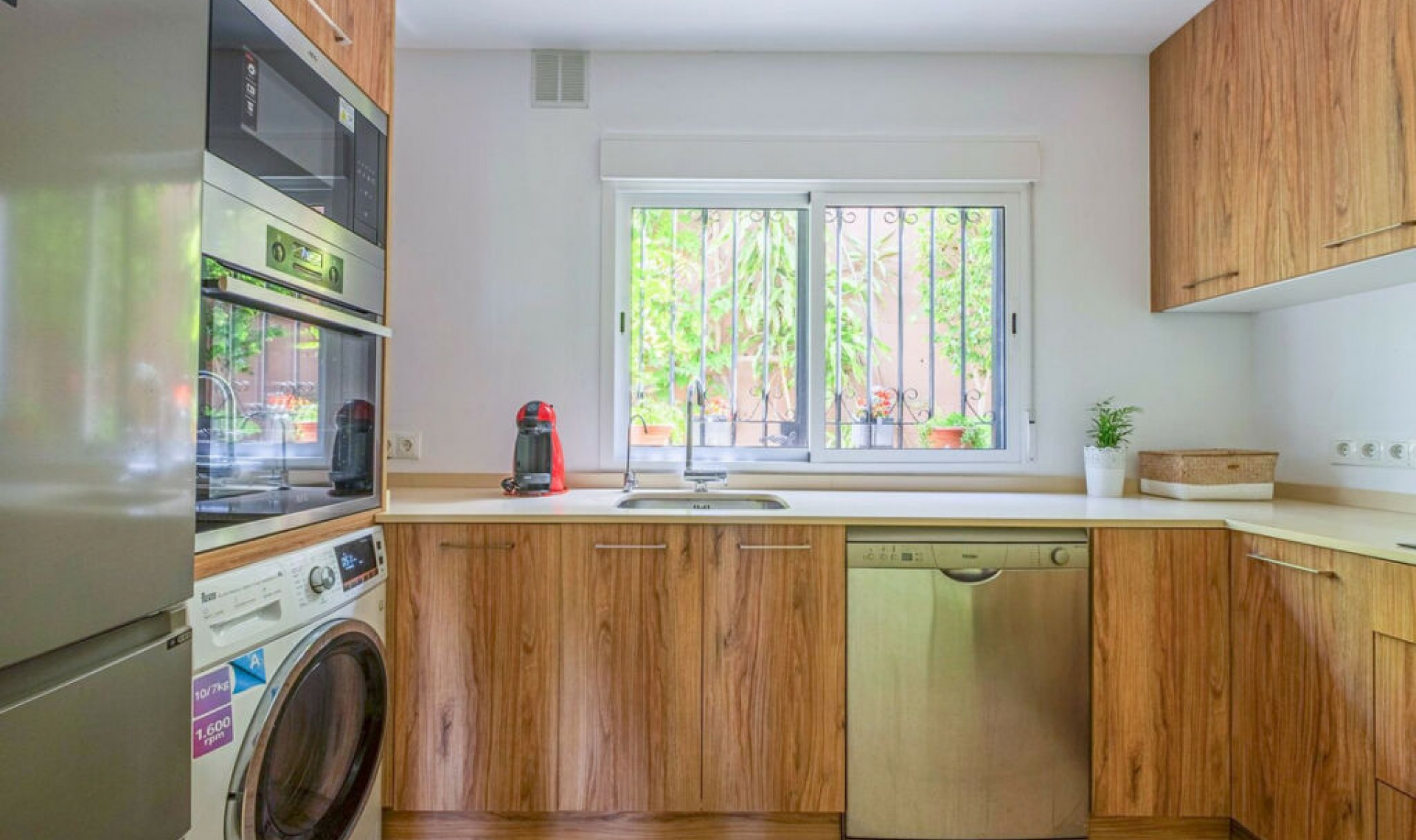 Resale - Apartment -
Marbella