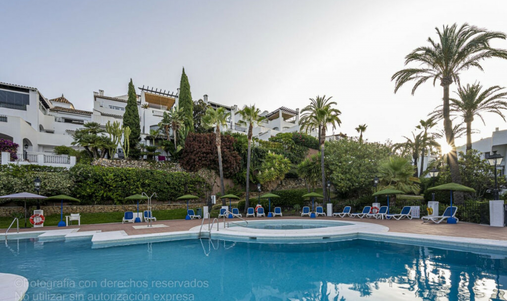 Resale - Apartment -
Marbella