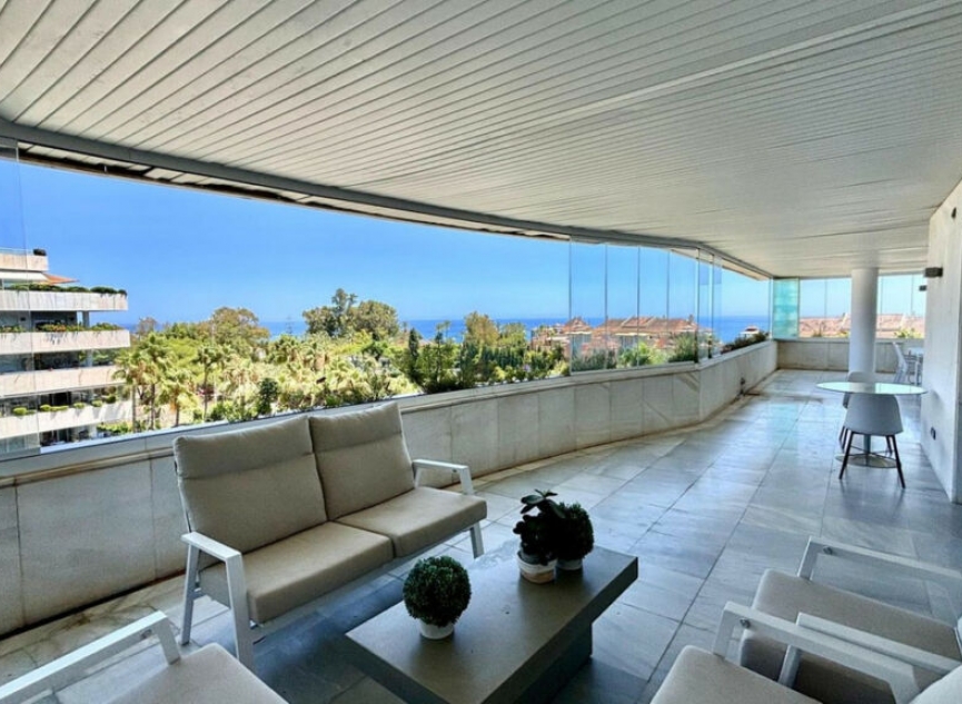 Resale - Apartment -
Marbella