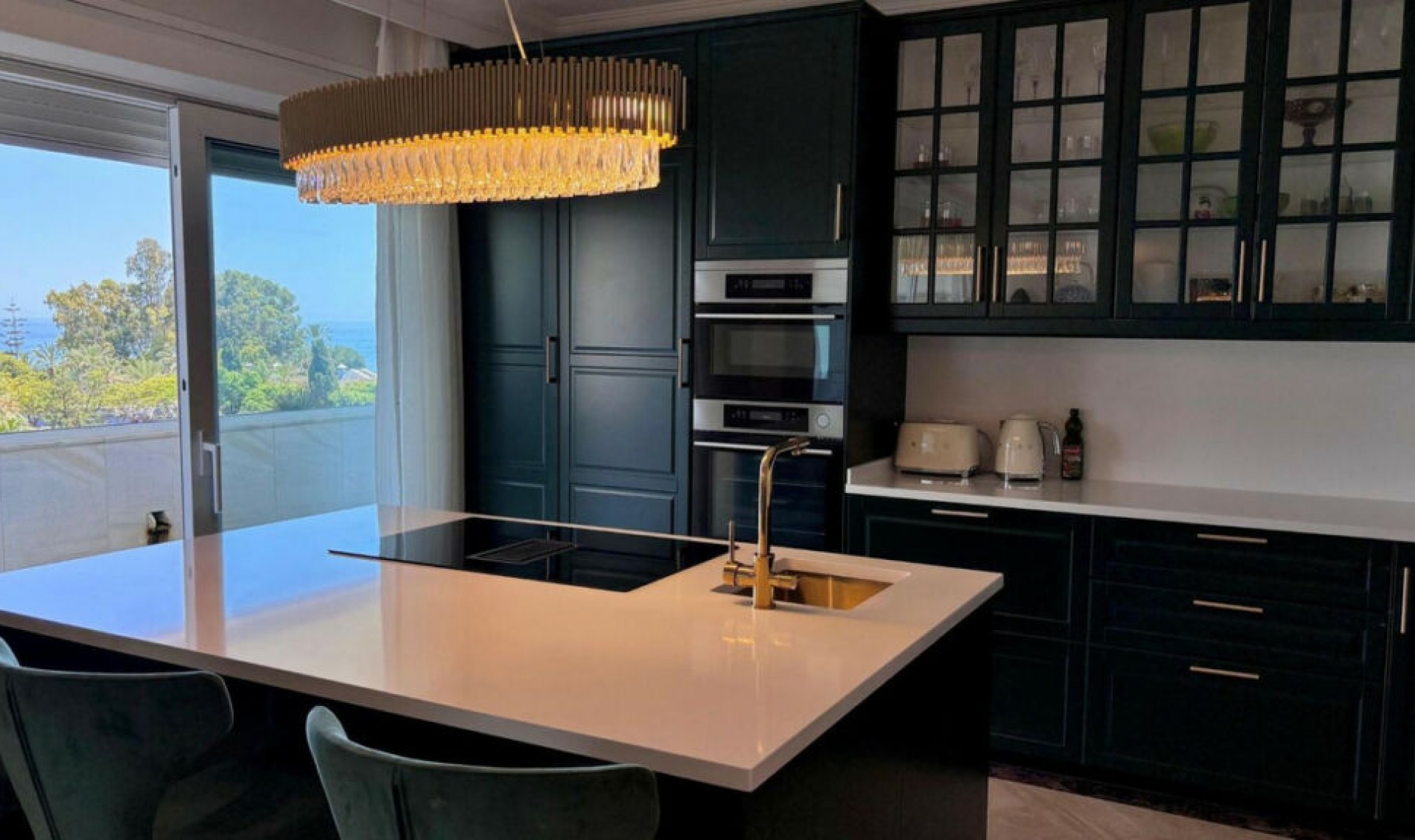 Resale - Apartment -
Marbella