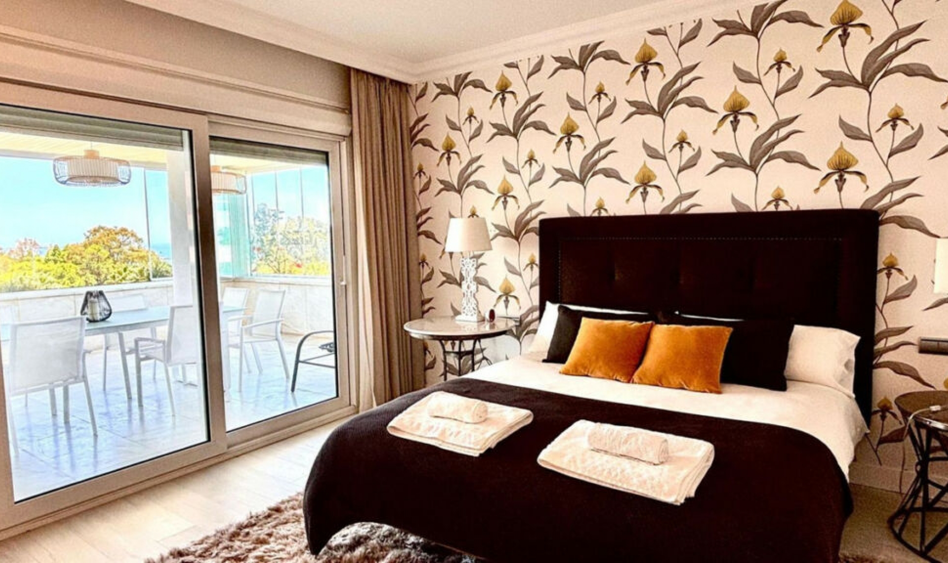 Resale - Apartment -
Marbella