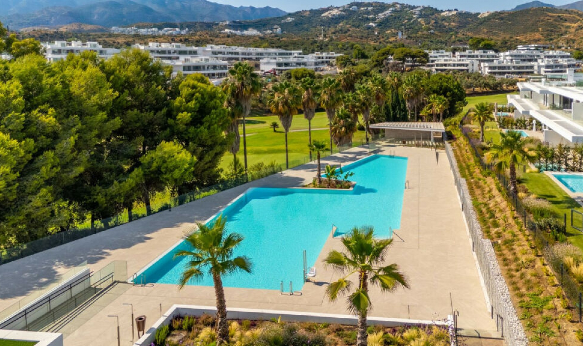 Resale - Apartment -
Marbella