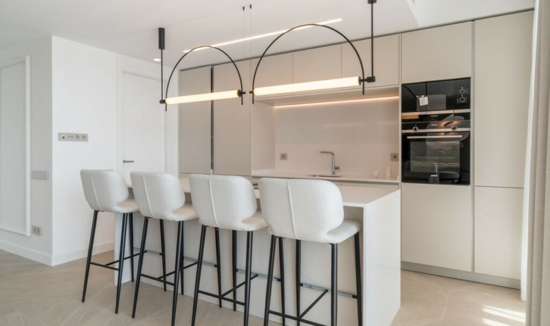 Resale - Apartment -
Marbella