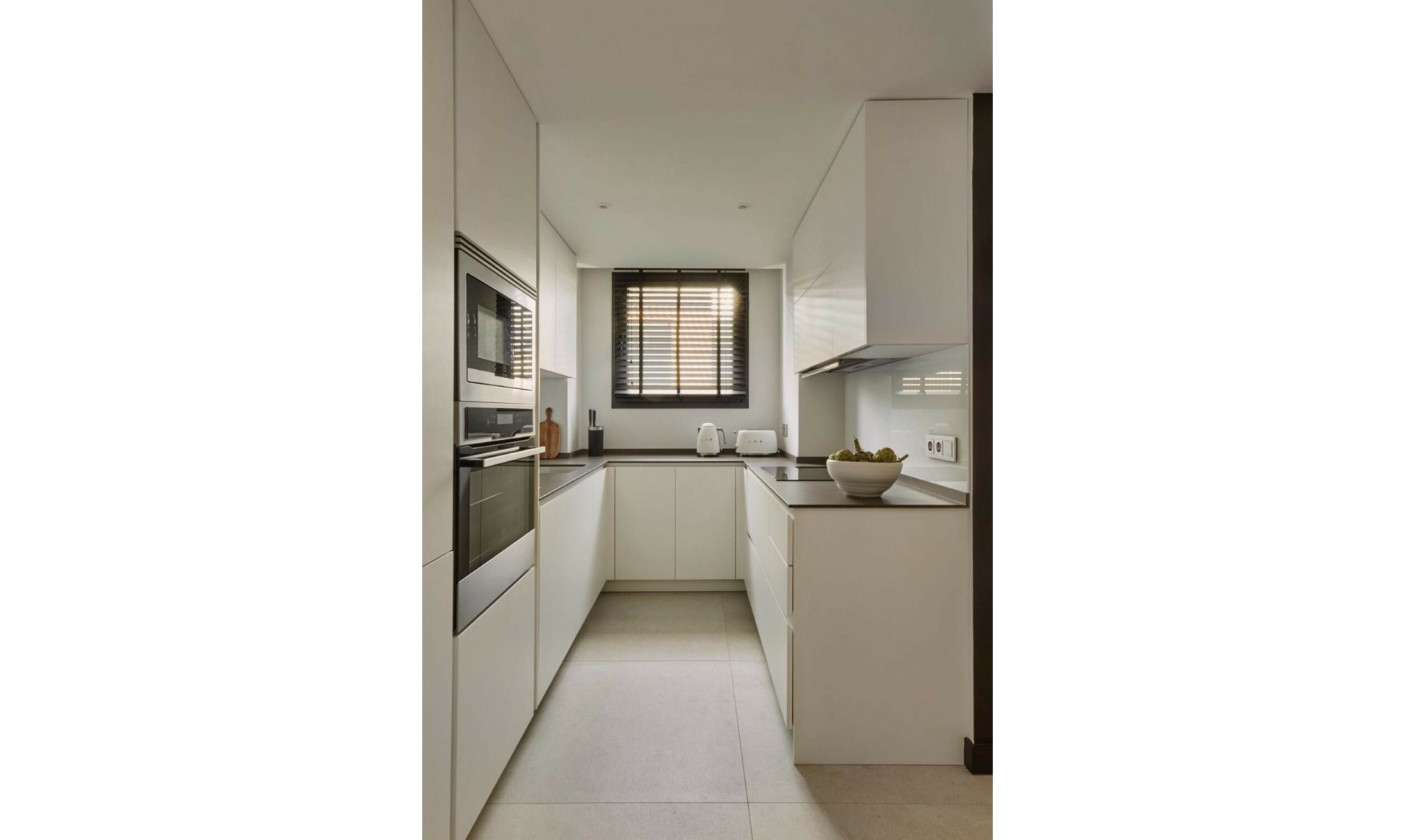 Resale - Apartment -
Marbella